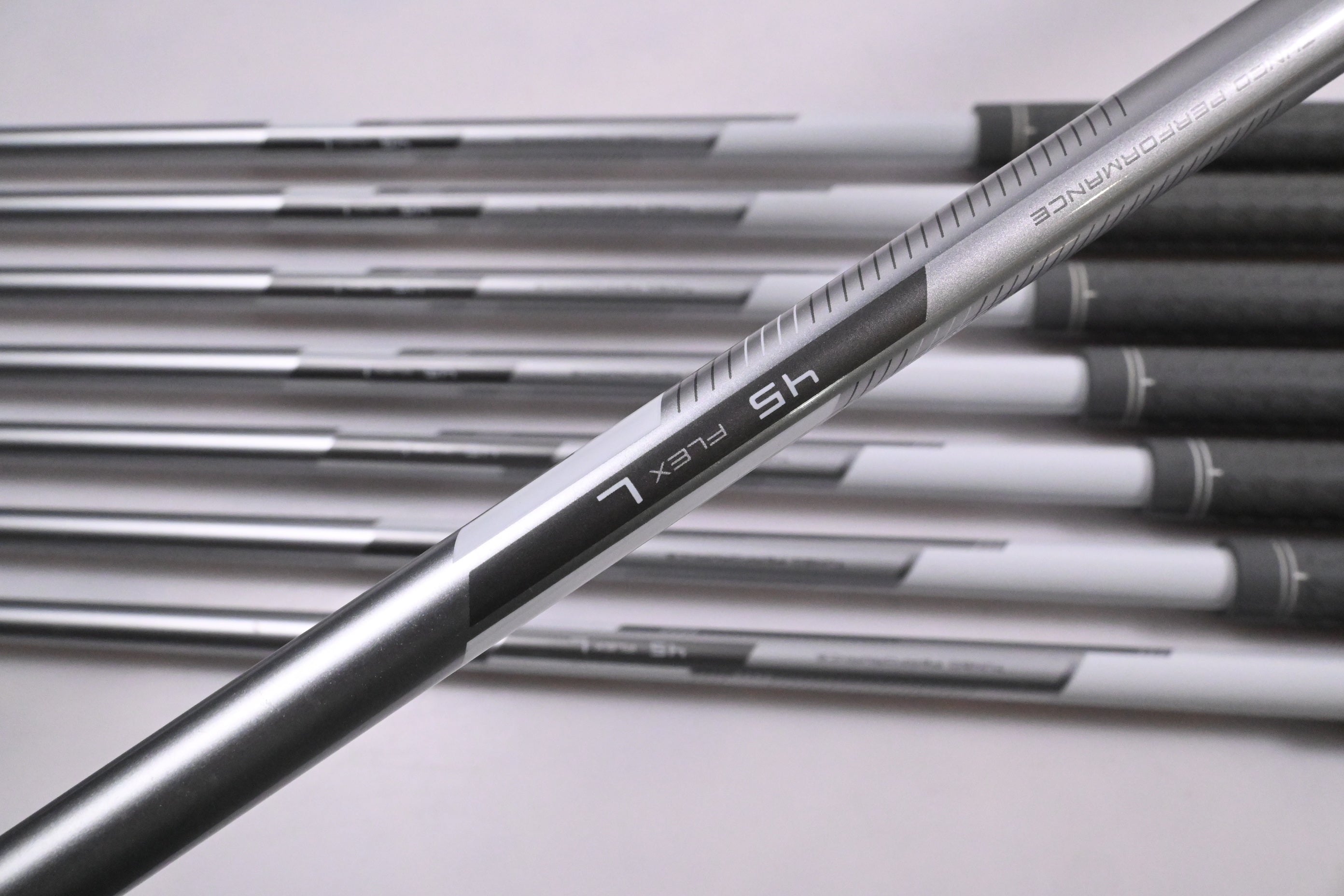 Ladies Taylormade M6 Irons / 5-PW+GW+SW / Ladies Flex Taylormade 45 Shafts