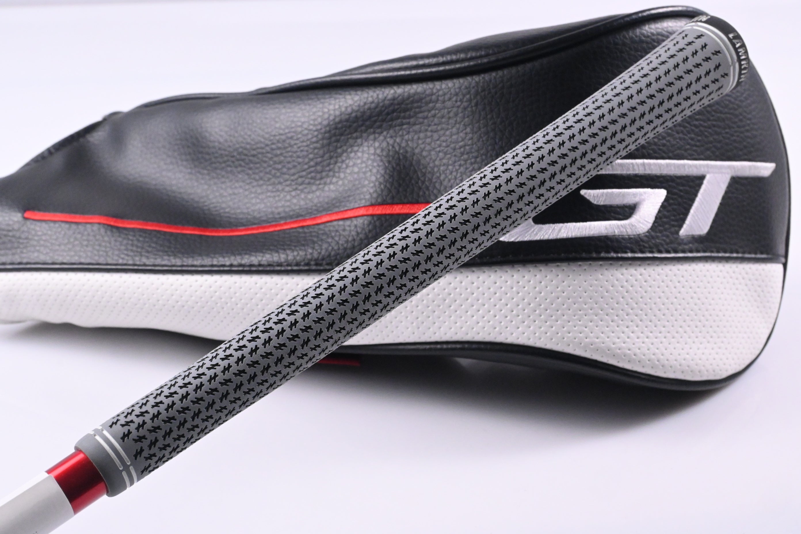 Titleist GT2 Driver / 9 Degree / Regular Flex C6 Red 50 Shaft