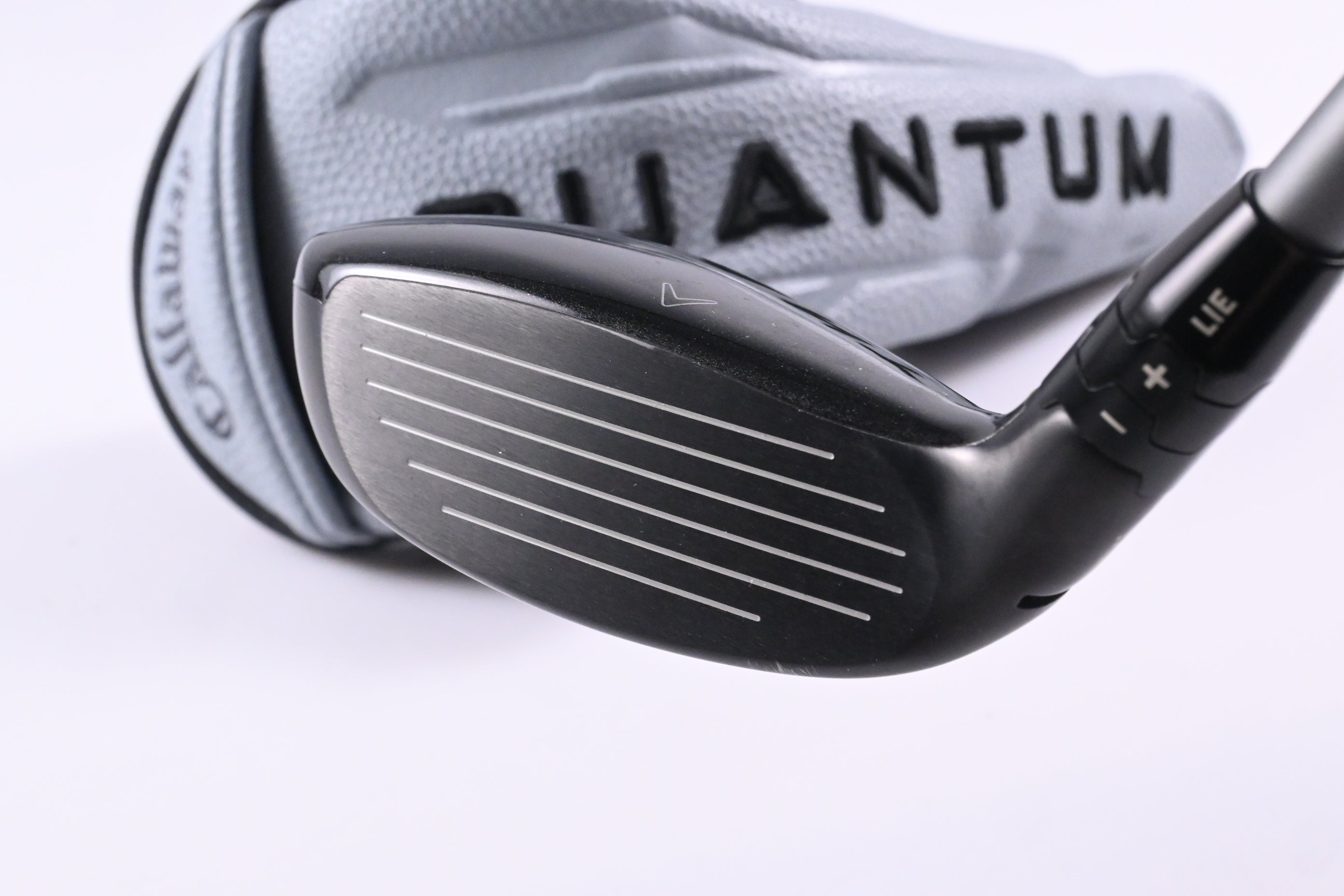 Callaway Quantum Max #4 Hybrid / 21 Degree / Regular Flex Denali Frost Silver 60