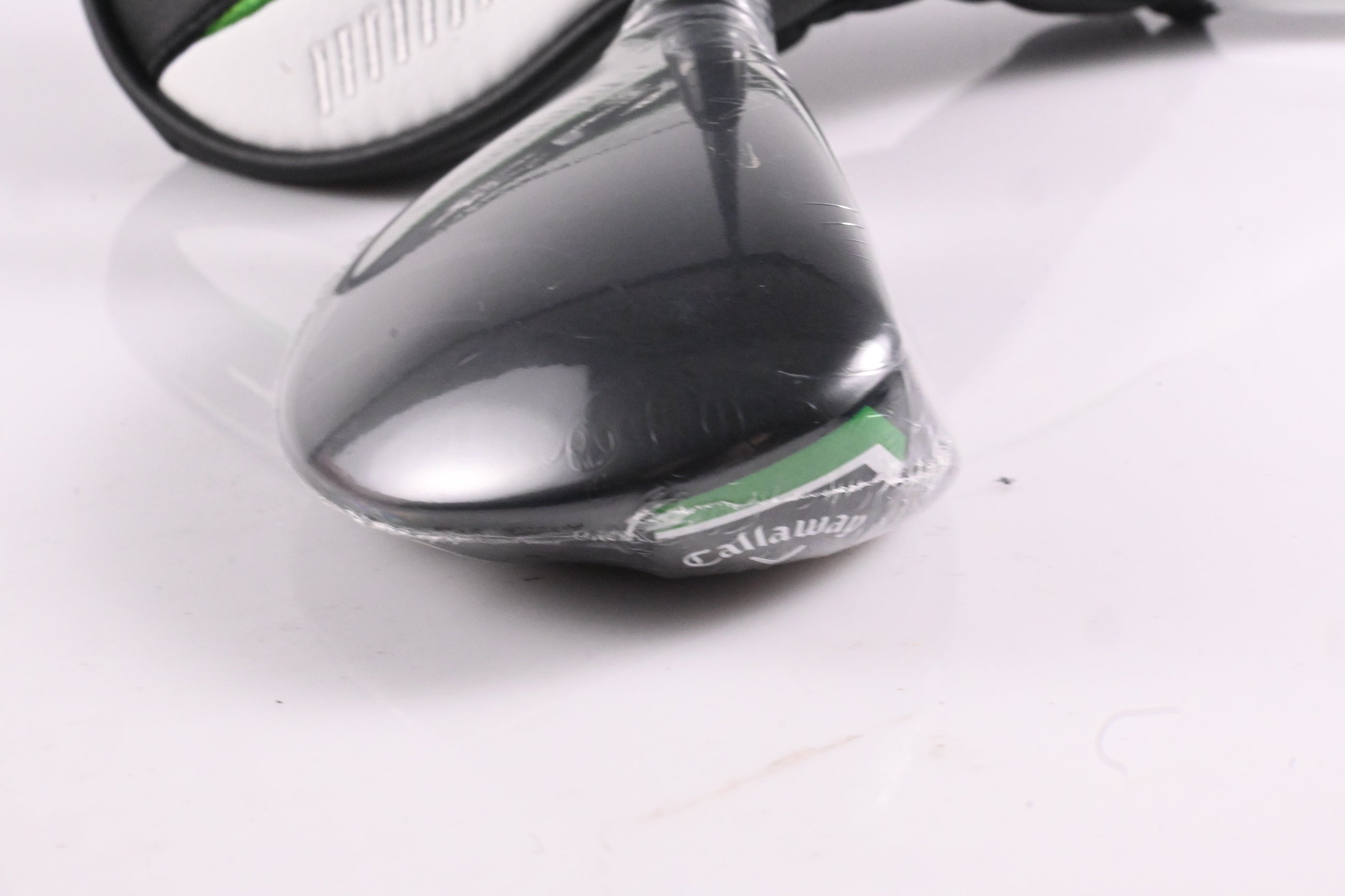 Callaway Elyte #4 Hybrid / 22 Degree / Regular Flex Denali Charcoal 60 Shaft