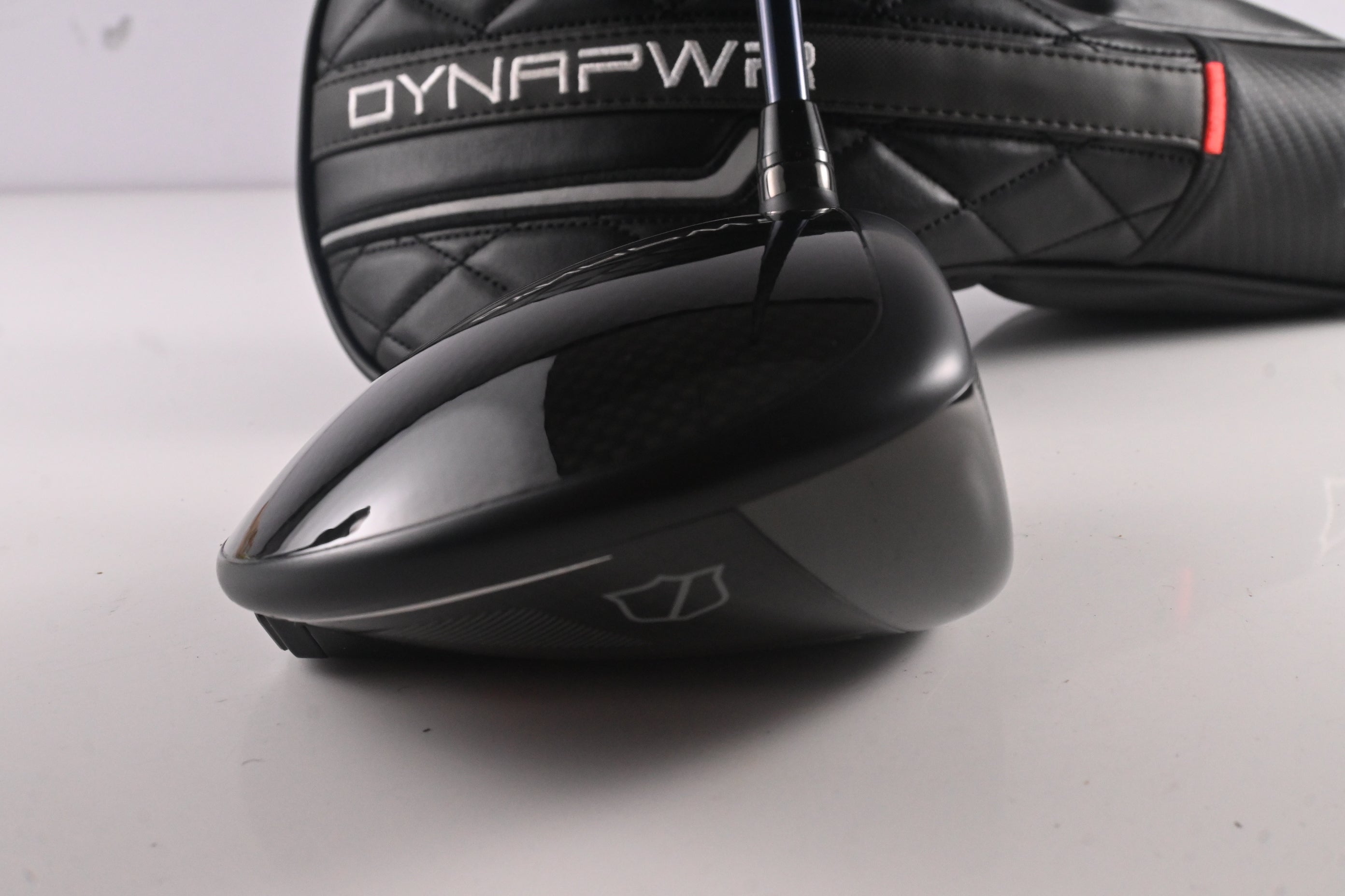 Wilson DYNAPWR Carbon 2025 Driver / 10.5 Degree / Regular Flex Ventus TR Blue 5