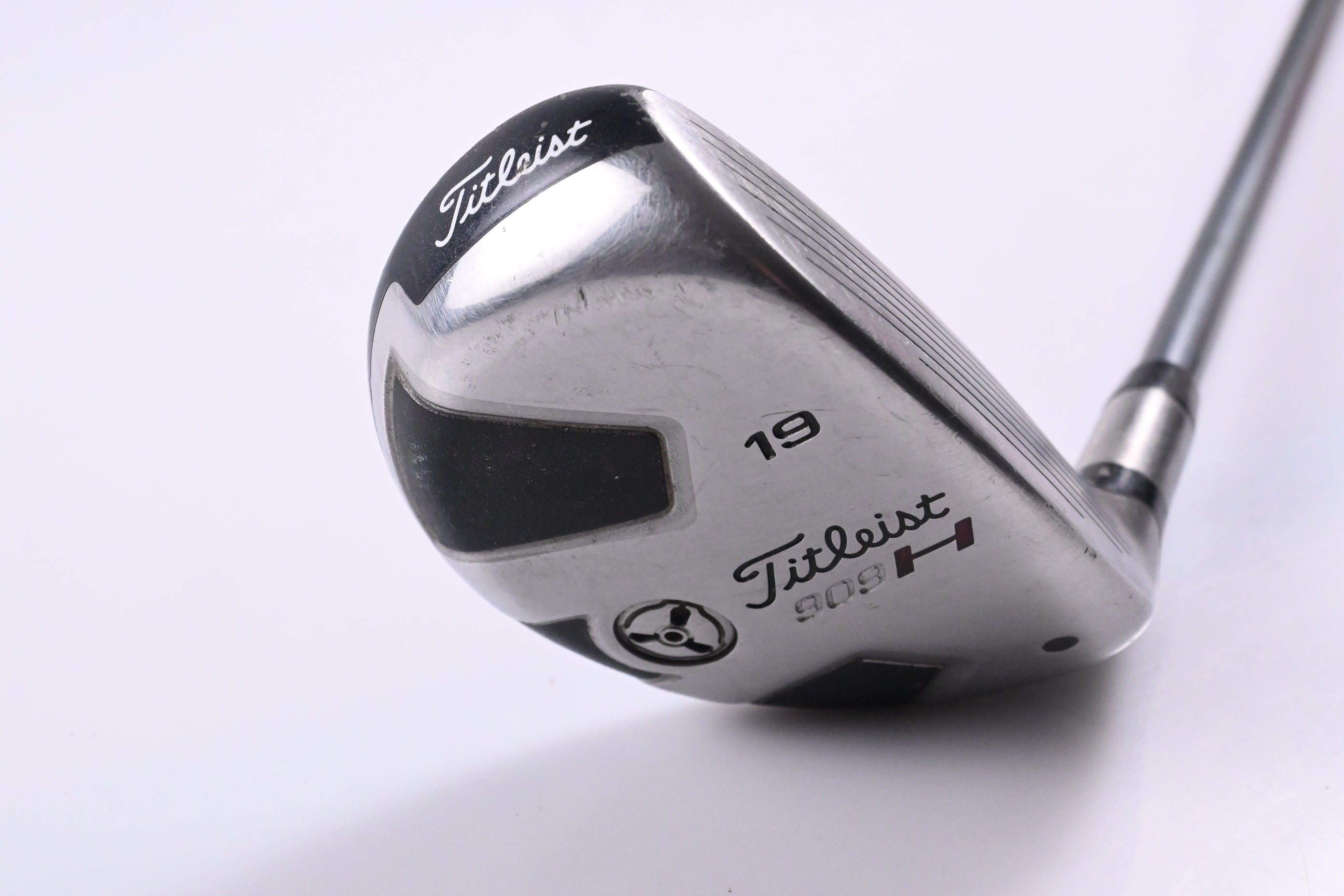 Titleist 909H #3 Hybrid / 19 Degree / Regular Flex Diamana Blue 80 Shaft