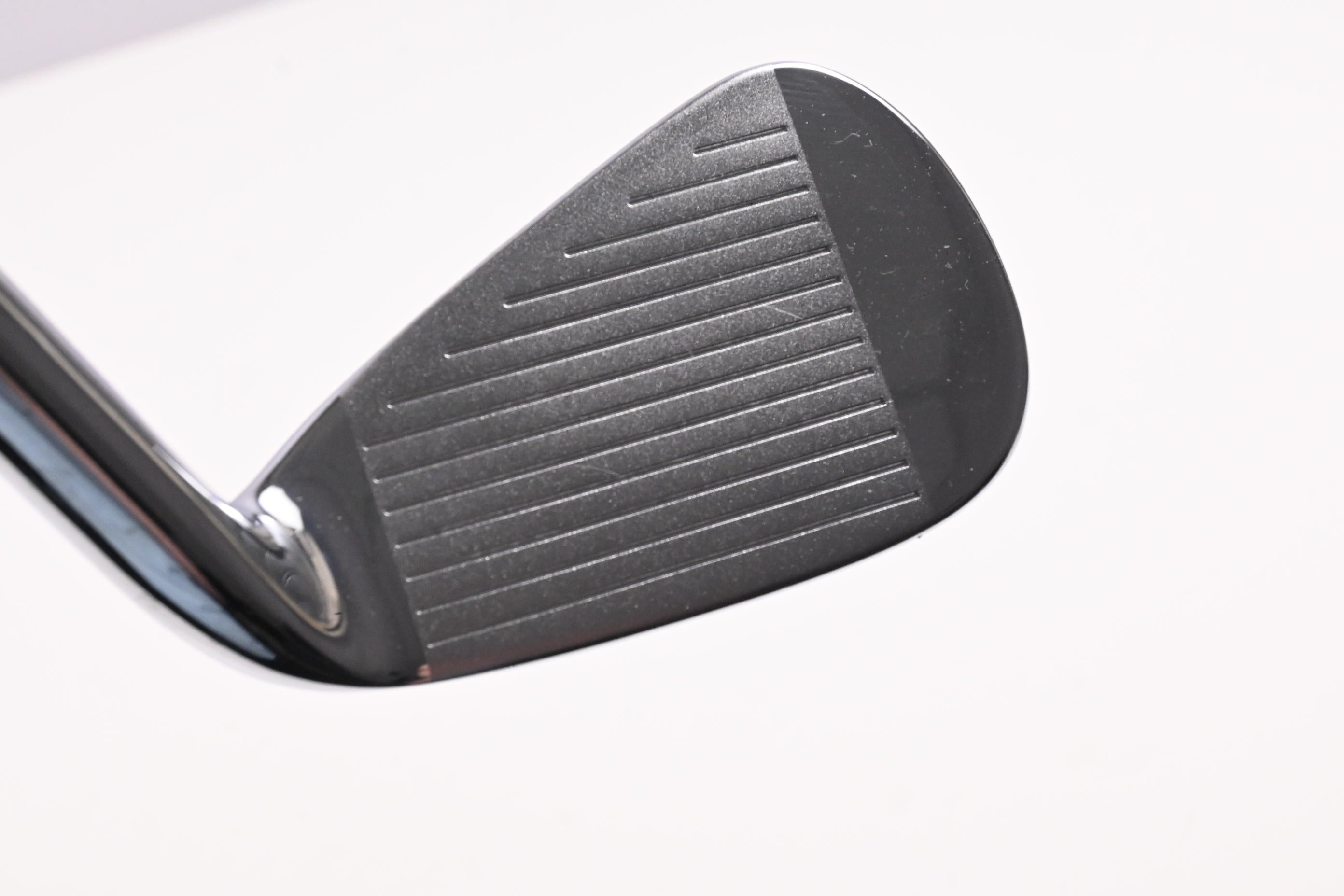 Left Hand Callaway Elyte X #7 Iron / 28 Degree / Regular Flex Vector 80 Shaft