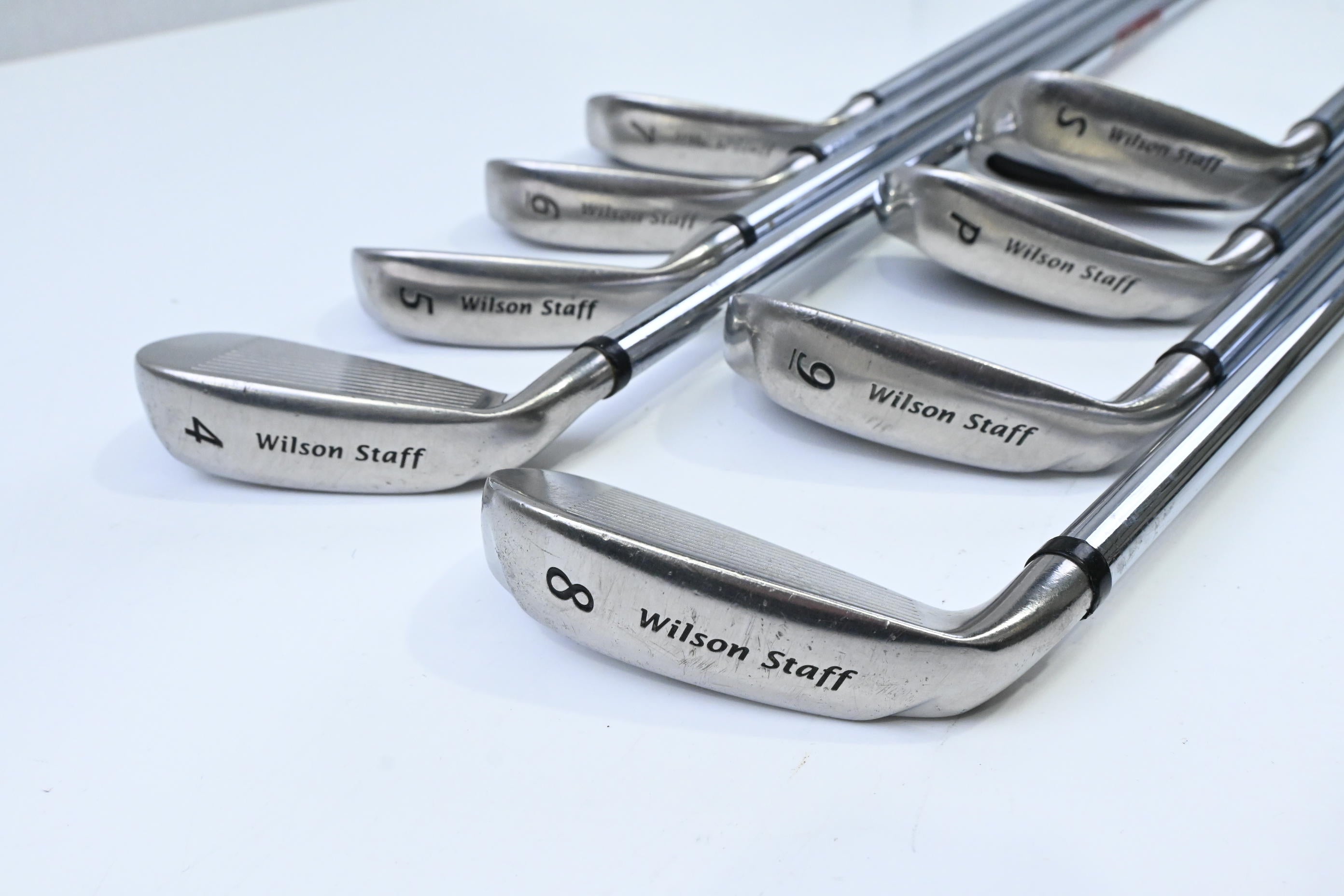 Wilson DI7 Irons / 4-PW+SW / Uniflex TX-105fs Shafts