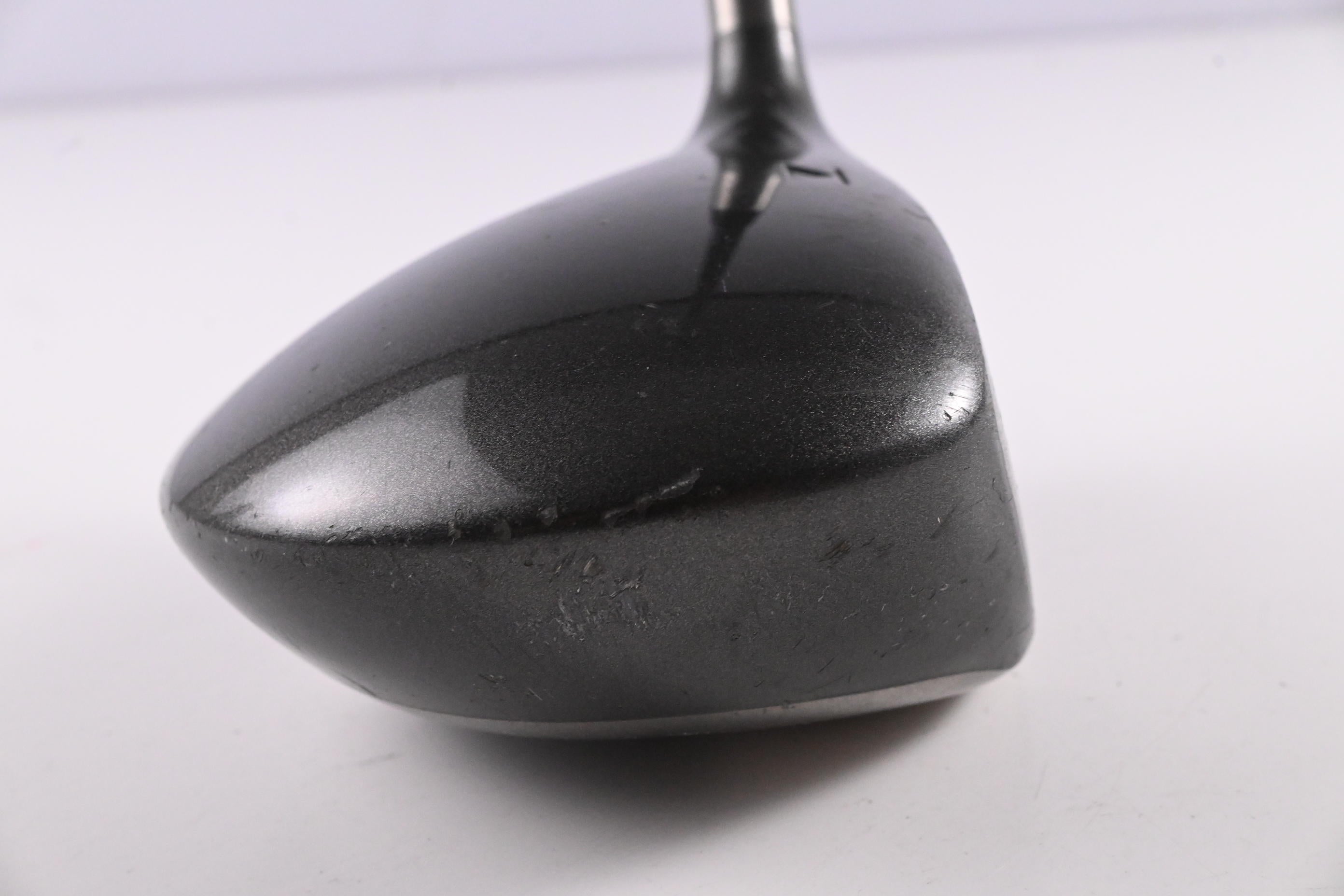 Titleist 975 D Driver / 9.5 Degree / Stiff Flex Titleist Ultralite Shaft