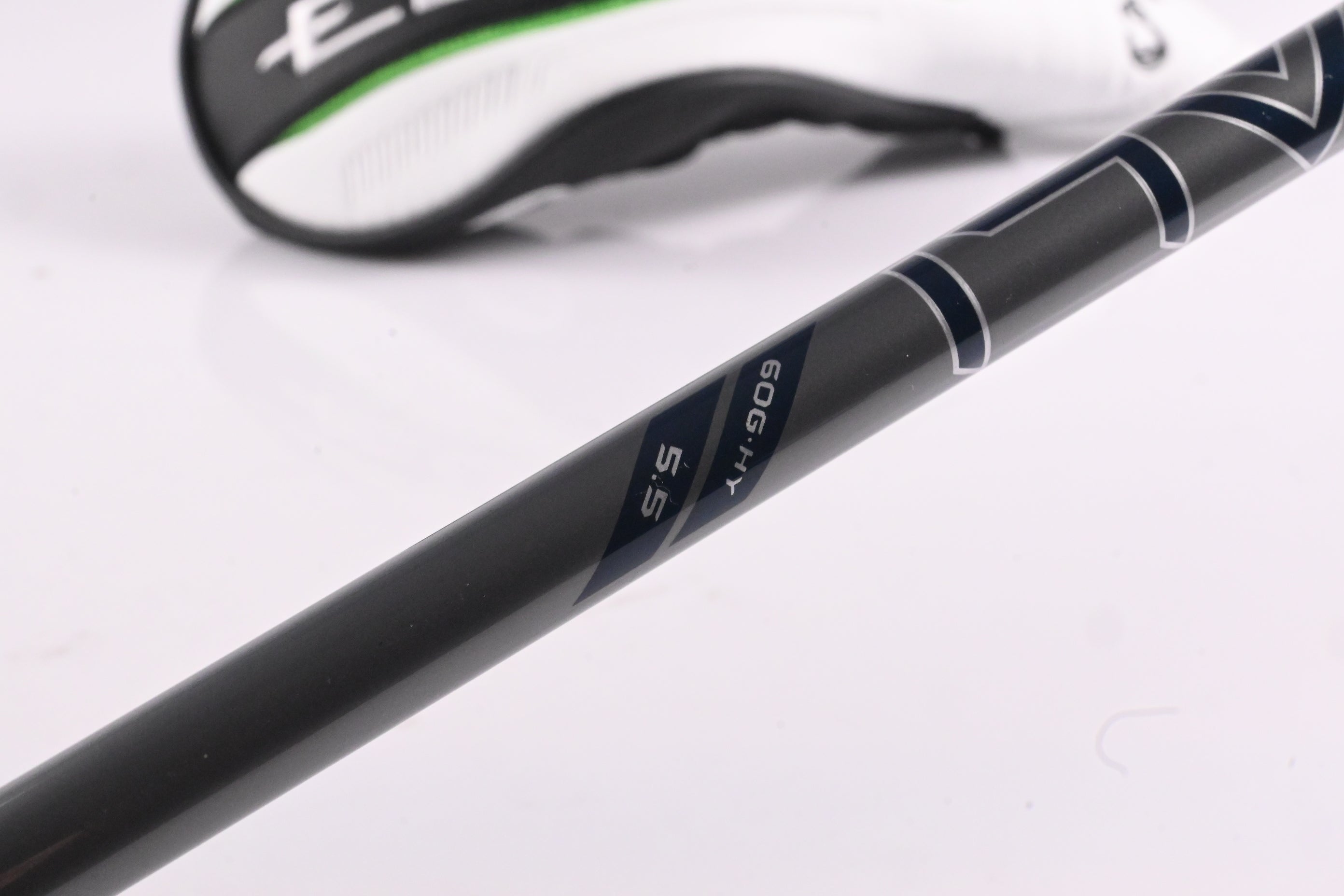 Callaway Elyte #4 Hybrid / 22 Degree / Regular Flex Denali Charcoal 60 Shaft