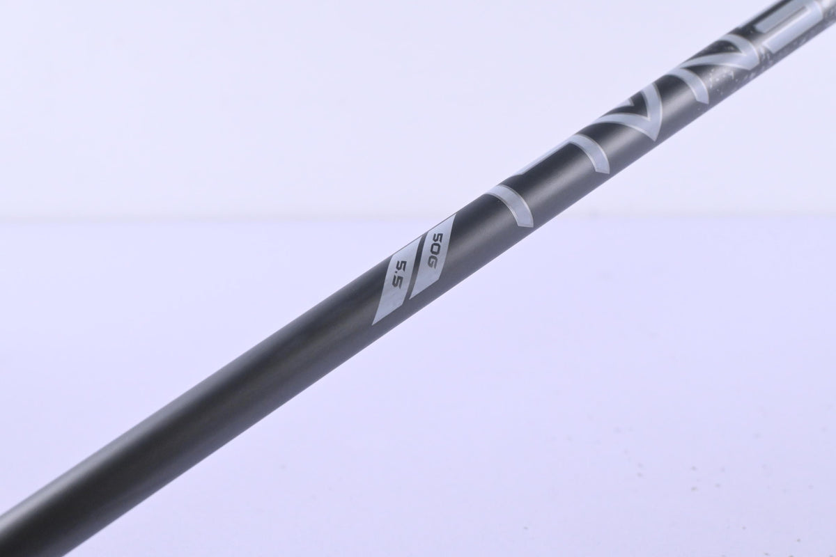 Callaway Elyte Driver / 9 Degree / Regular Flex Denali Frost Silver 50 Shaft