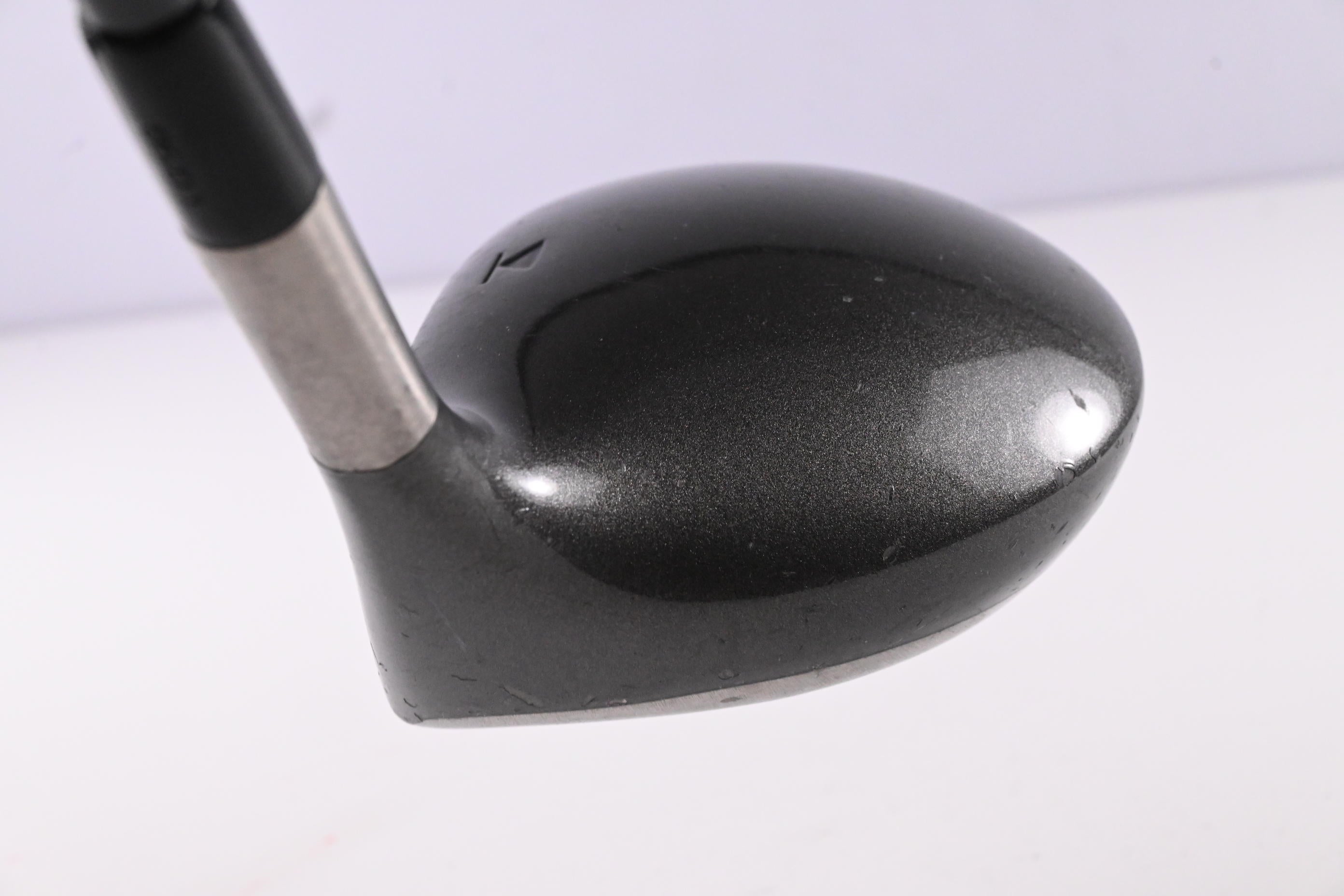 Titleist 975 D Driver / 9.5 Degree / Stiff Flex Titleist Ultralite Shaft