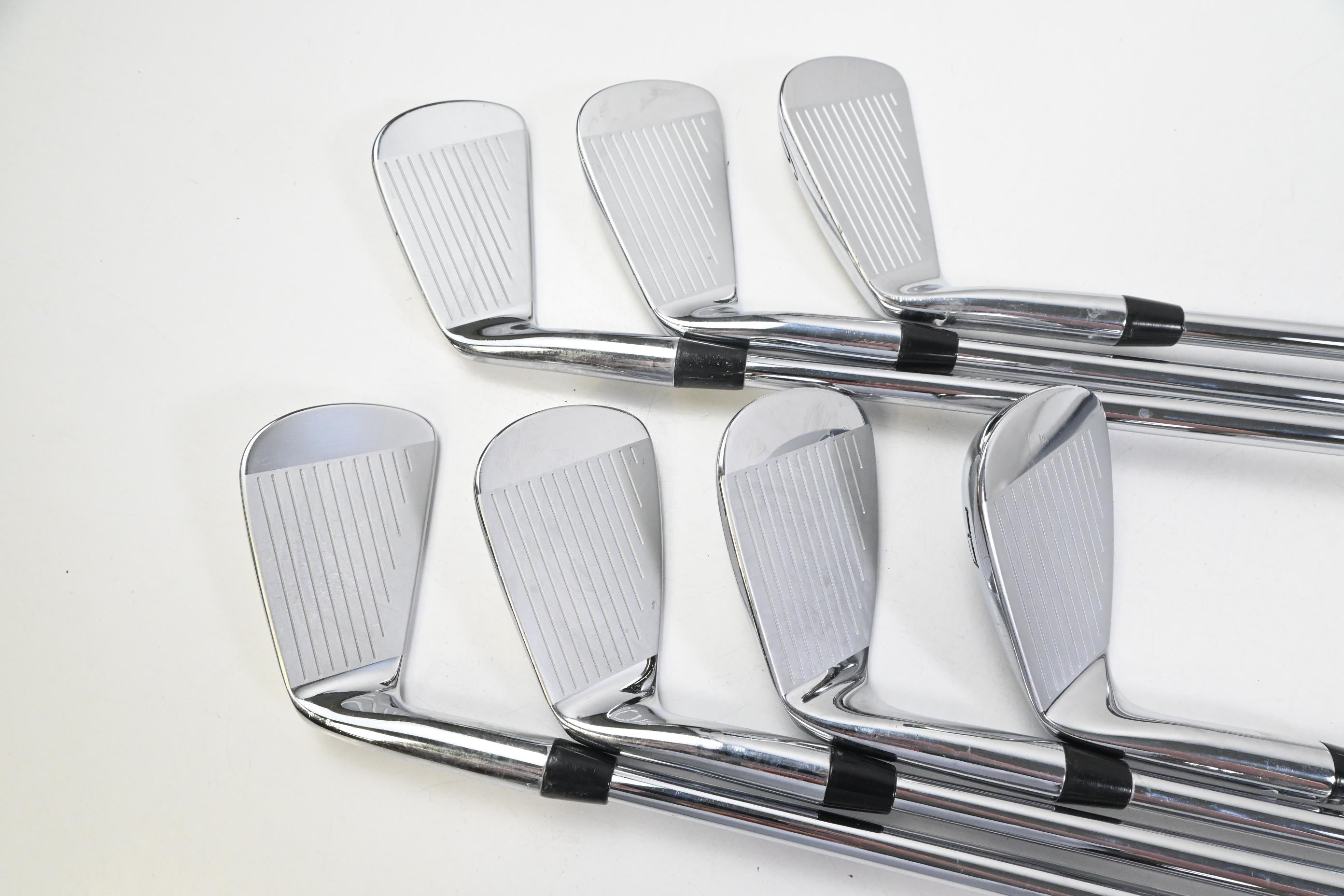 Titleist Forged 680 MB Limited Edition Irons / 4-PW / Stiff Flex N.S.Pro Modus3