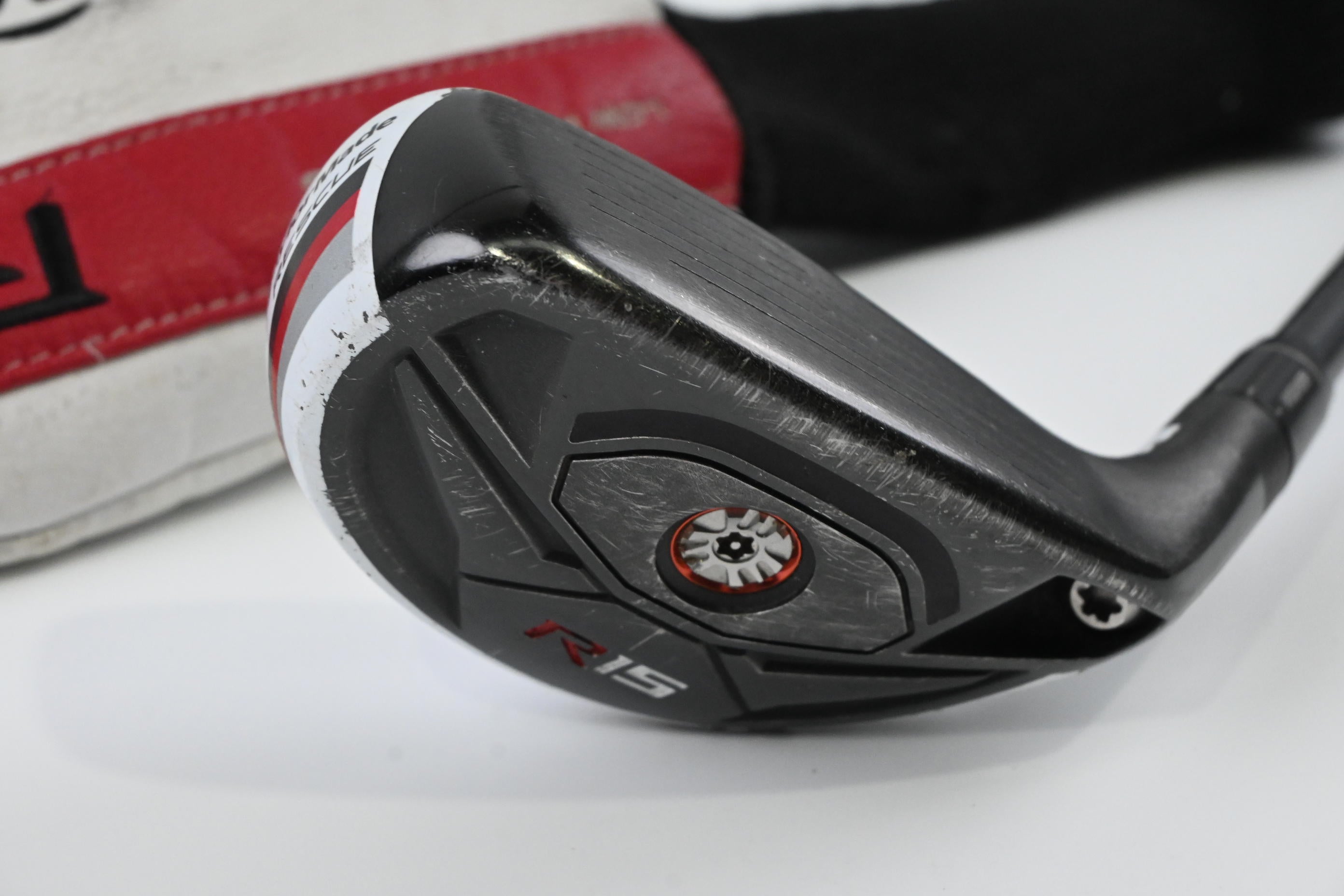 Taylormade R15 #3 Hybrid / 19 Degree / Regular Flex Speeder 77 Shaft