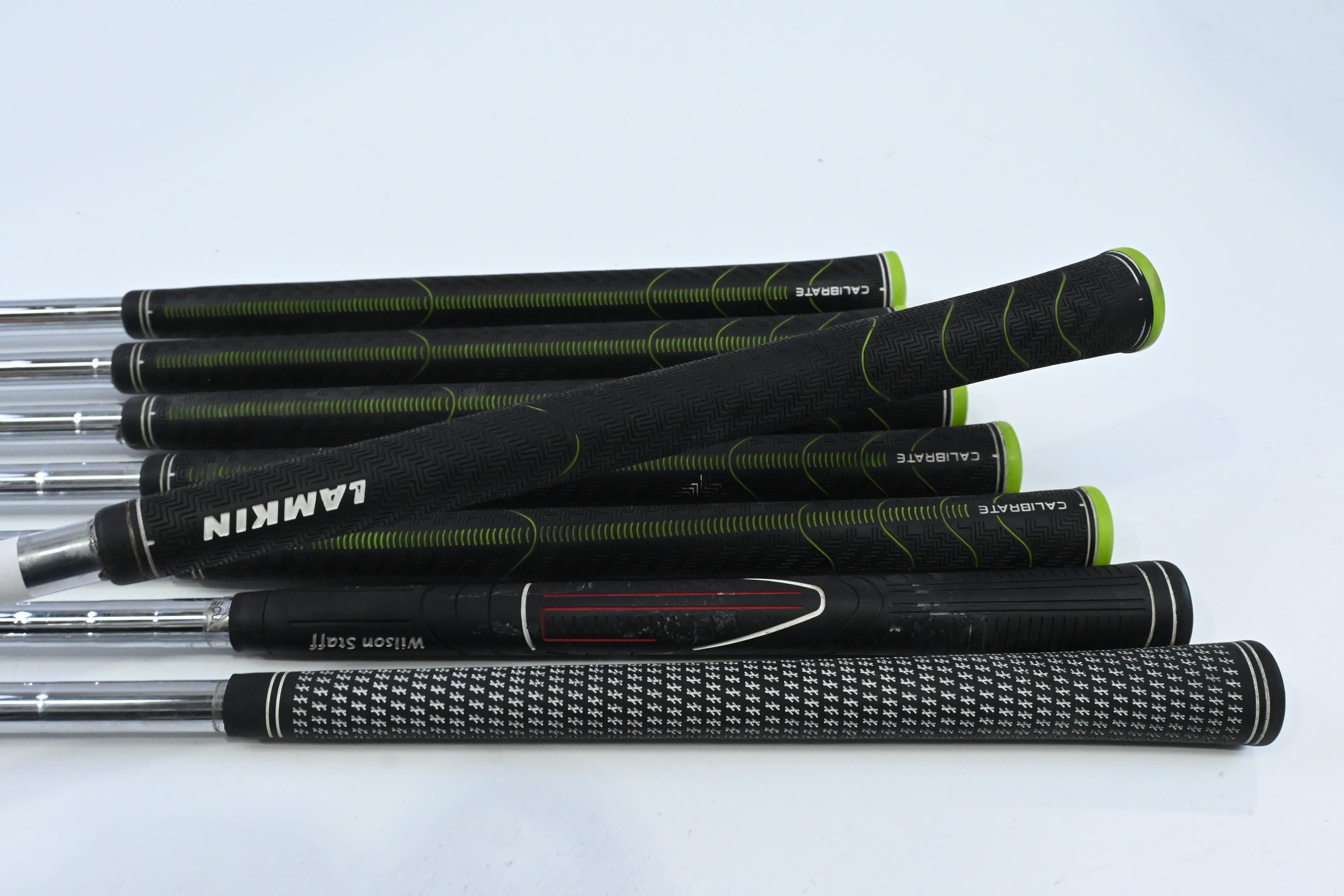 Wilson DI7 Irons / 4-PW+SW / Uniflex TX-105fs Shafts