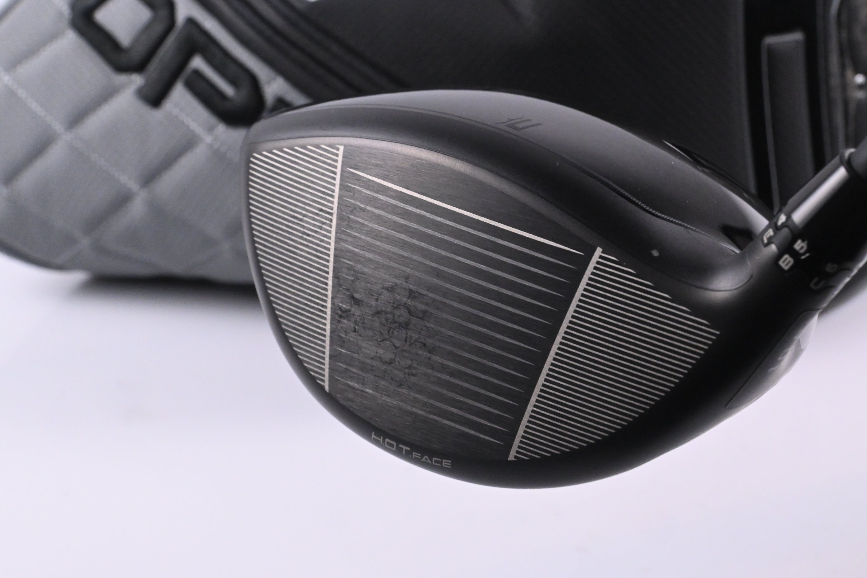 Cobra OPTM X Driver / 10.5 Degree / Stiff Flex Kai'li Red Darkwaves 50 Shaft