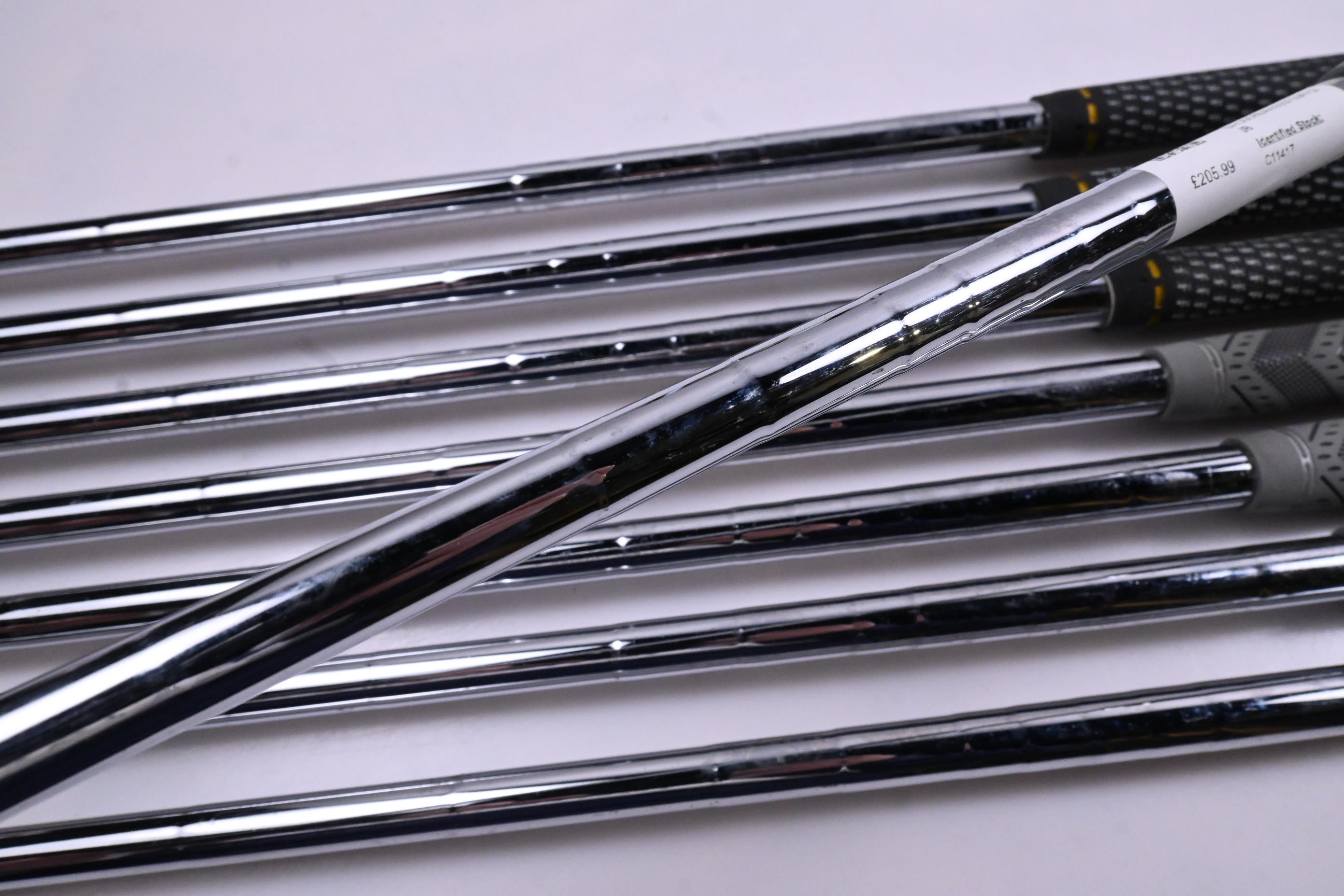 Ping i15 Irons / 4-PW+GW / Blue Dot / Regular Flex Ping AWT Shafts