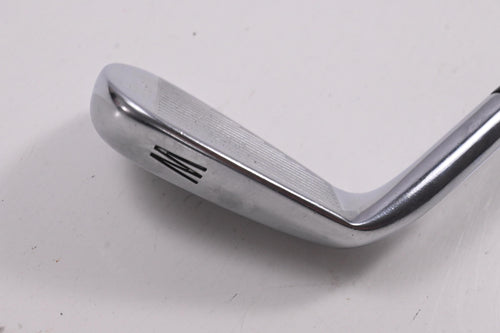 Titleist 712 AP2 Pitching Wedge / 46 Degree / Regular Flex Dynamic Gold R300 Shaft