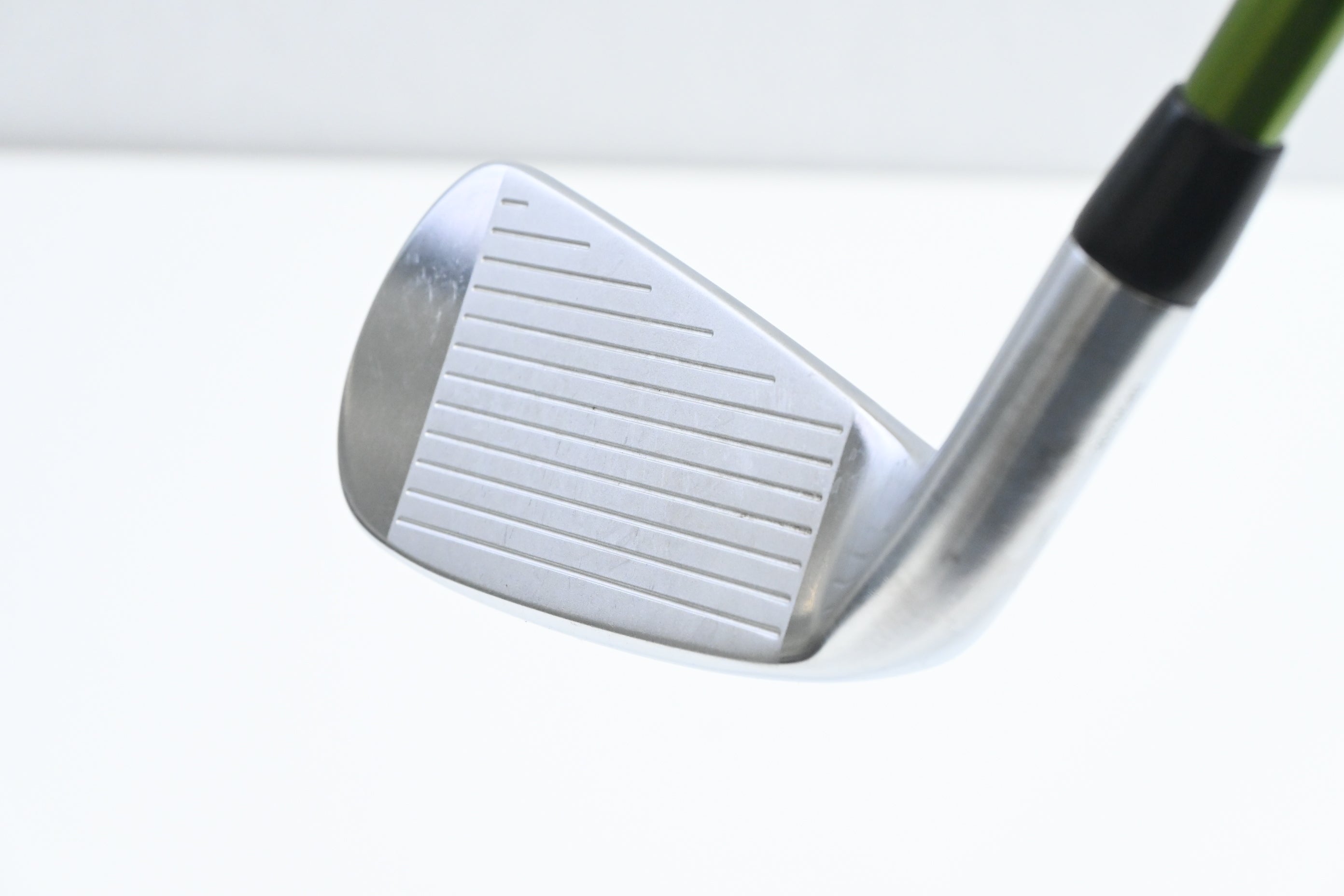 Titleist U505 #4 Iron / 22 Degree / Regular Flex Aldila NV MLTi 85 Shaft