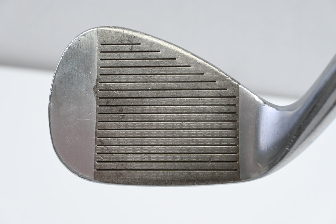 Taylormade Milled Grind 2 Gap Wedge / 50 Degree / Stiff Flex Dynamic Gold S200