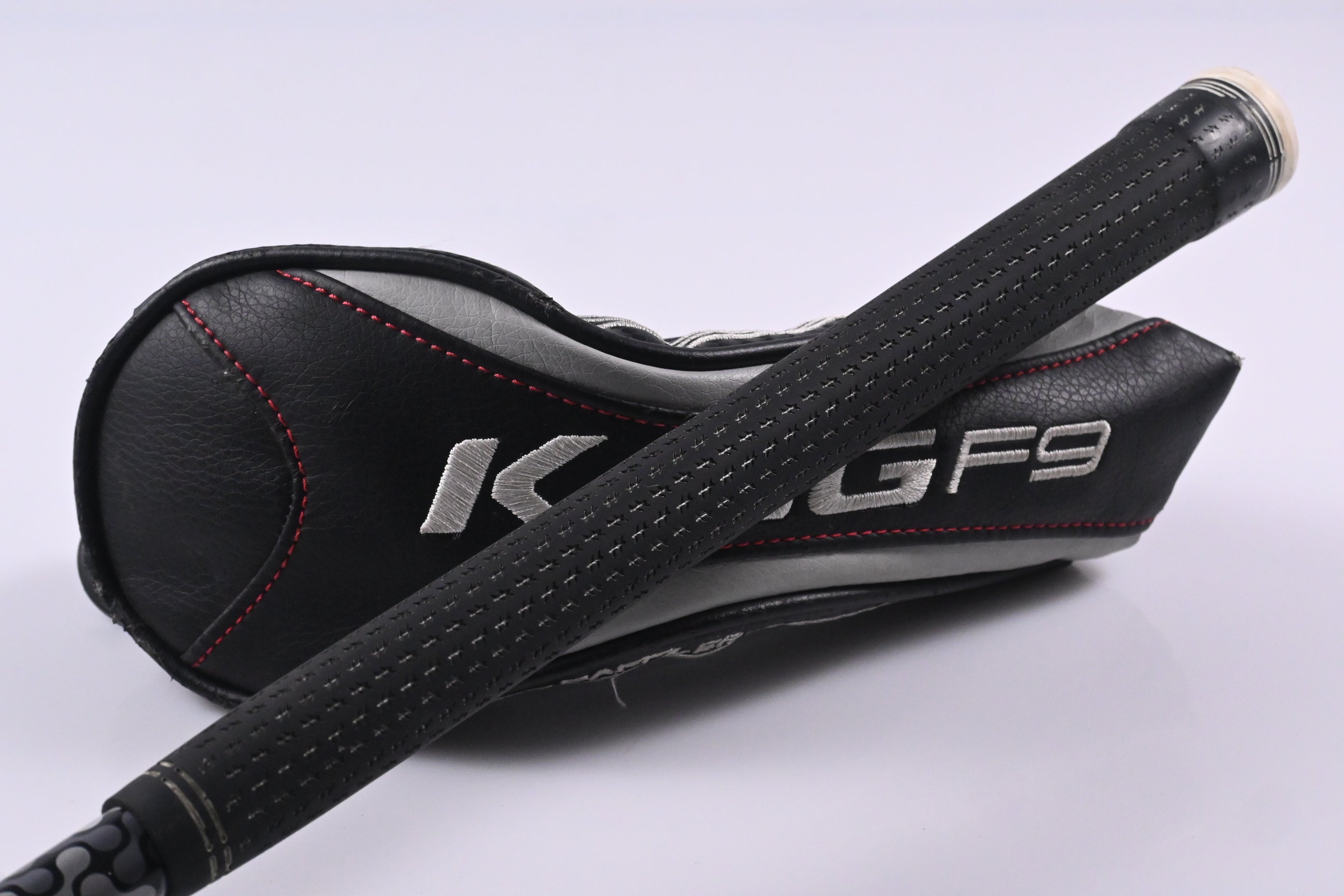 Cobra King F9 #3 Hybrid / 19 Degree / Regular Flex Atmos Black 7 Shaft