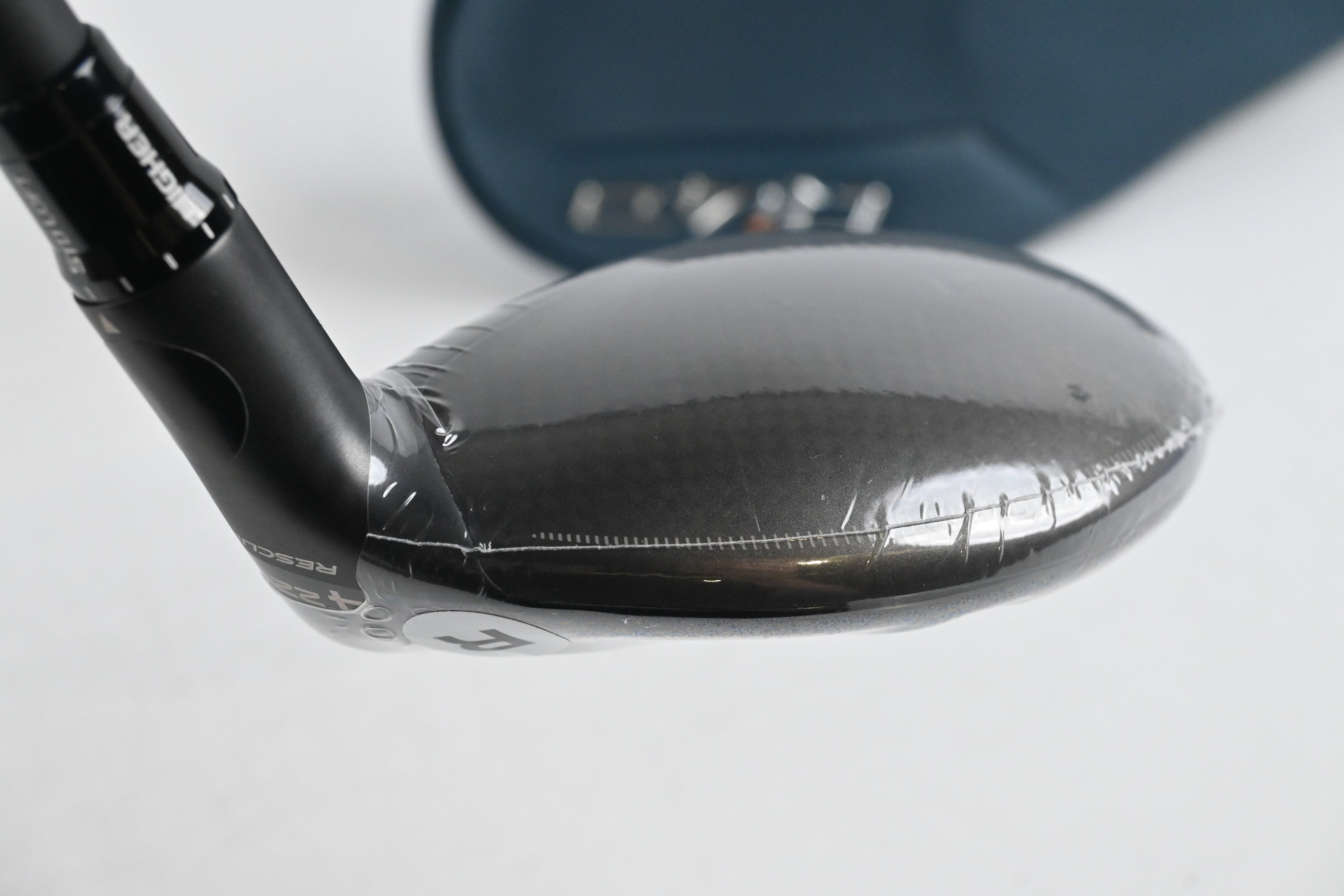 Taylormade Qi4D #4 Hybrid / 22 Degree / Regular Flex KBS Reax 65 Shaft