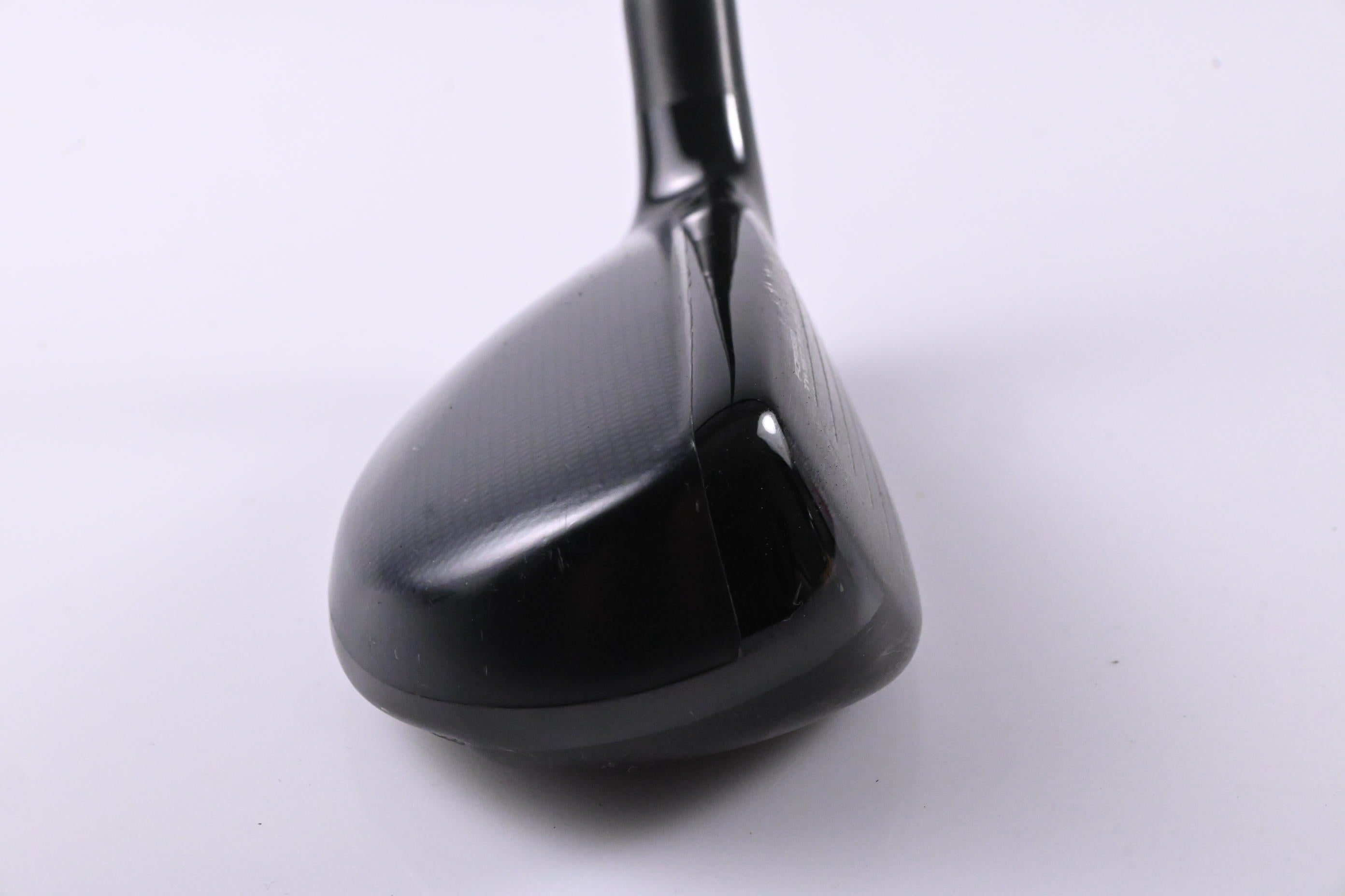 Taylormade SIM2 #4 Hybrid / 22 Degree / Stiff Flex HZRDUS Smoke Black RDX 80