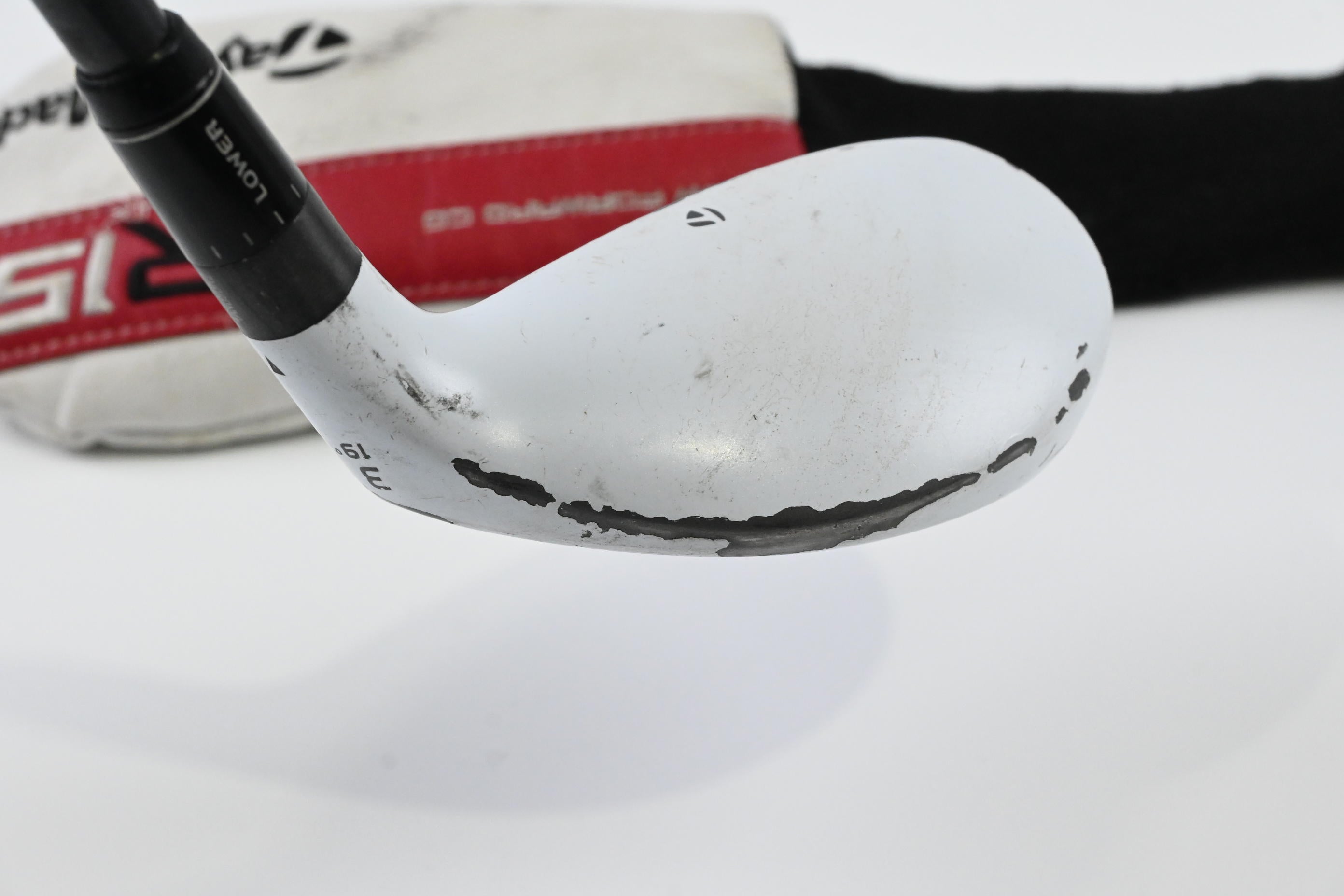 Taylormade R15 #3 Hybrid / 19 Degree / Regular Flex Speeder 77 Shaft