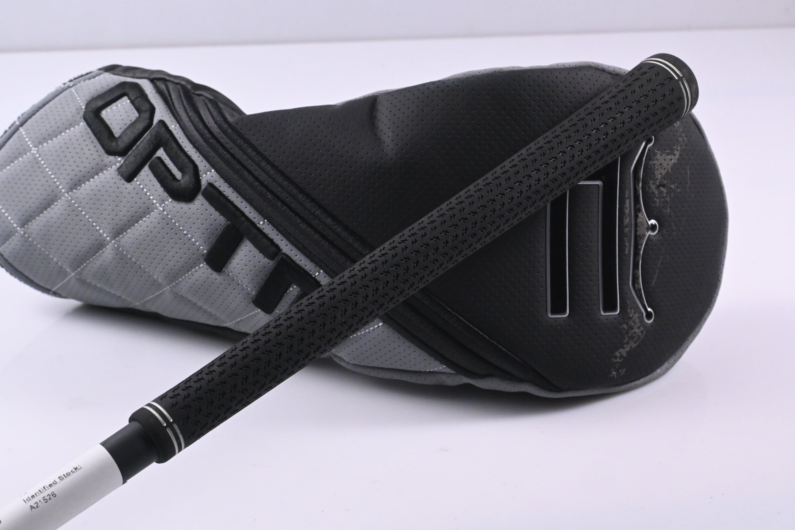 Cobra OPTM X Driver / 10.5 Degree / Stiff Flex Kai'li Red Darkwaves 50 Shaft