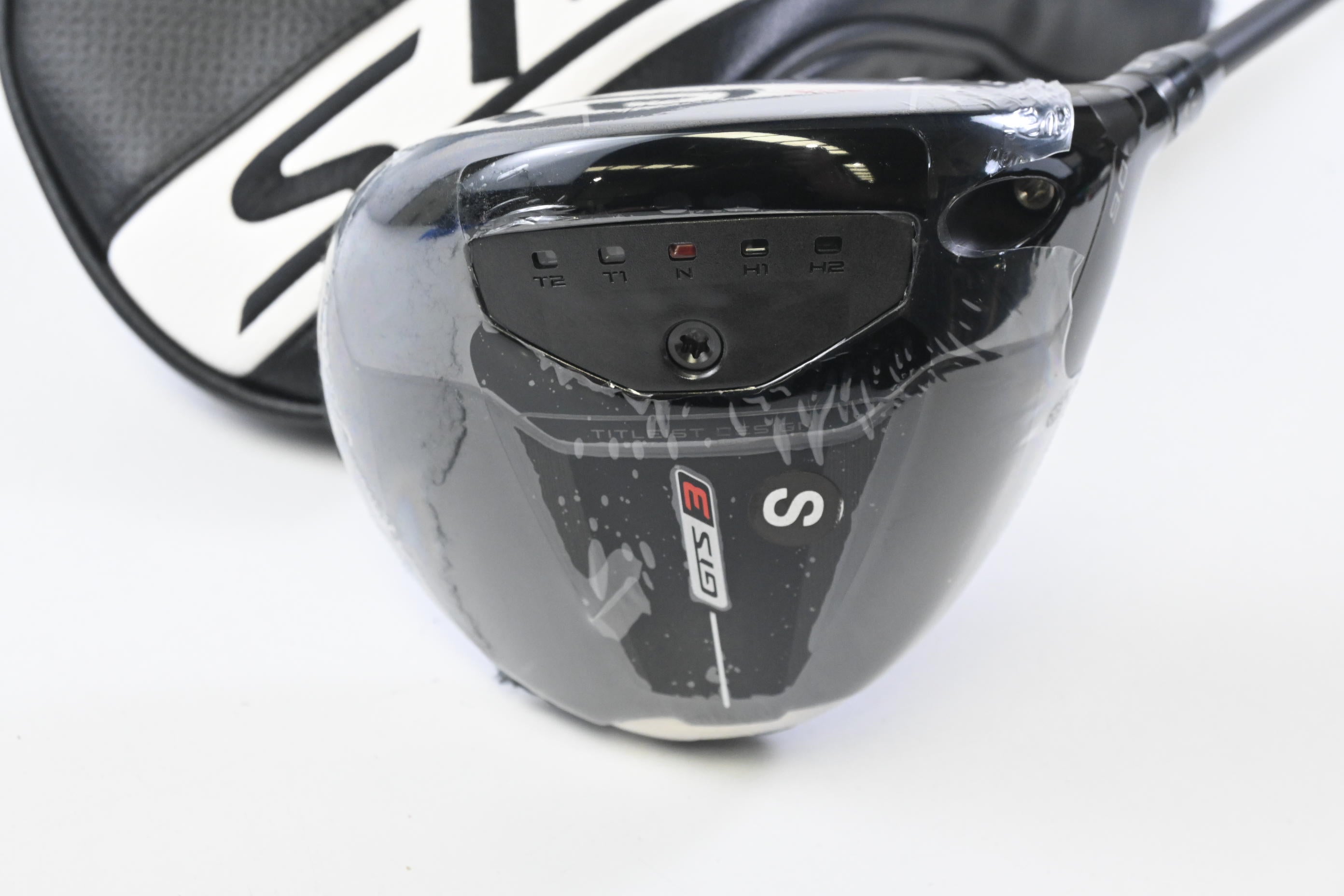 Titleist GTS3 Driver / 9 Degree / Stiff Flex Project X TITAN Black 60 Shaft