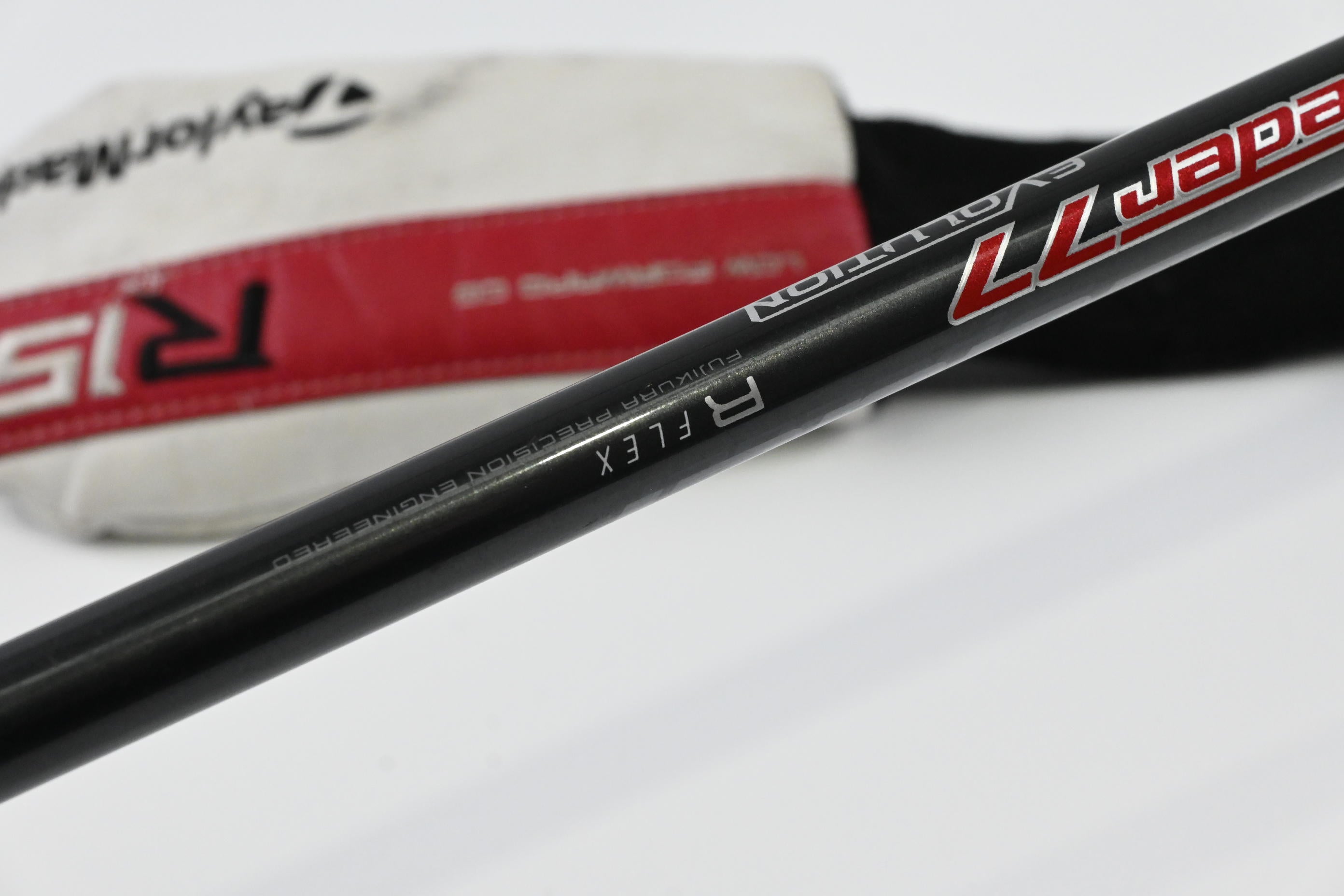 Taylormade R15 #3 Hybrid / 19 Degree / Regular Flex Speeder 77 Shaft