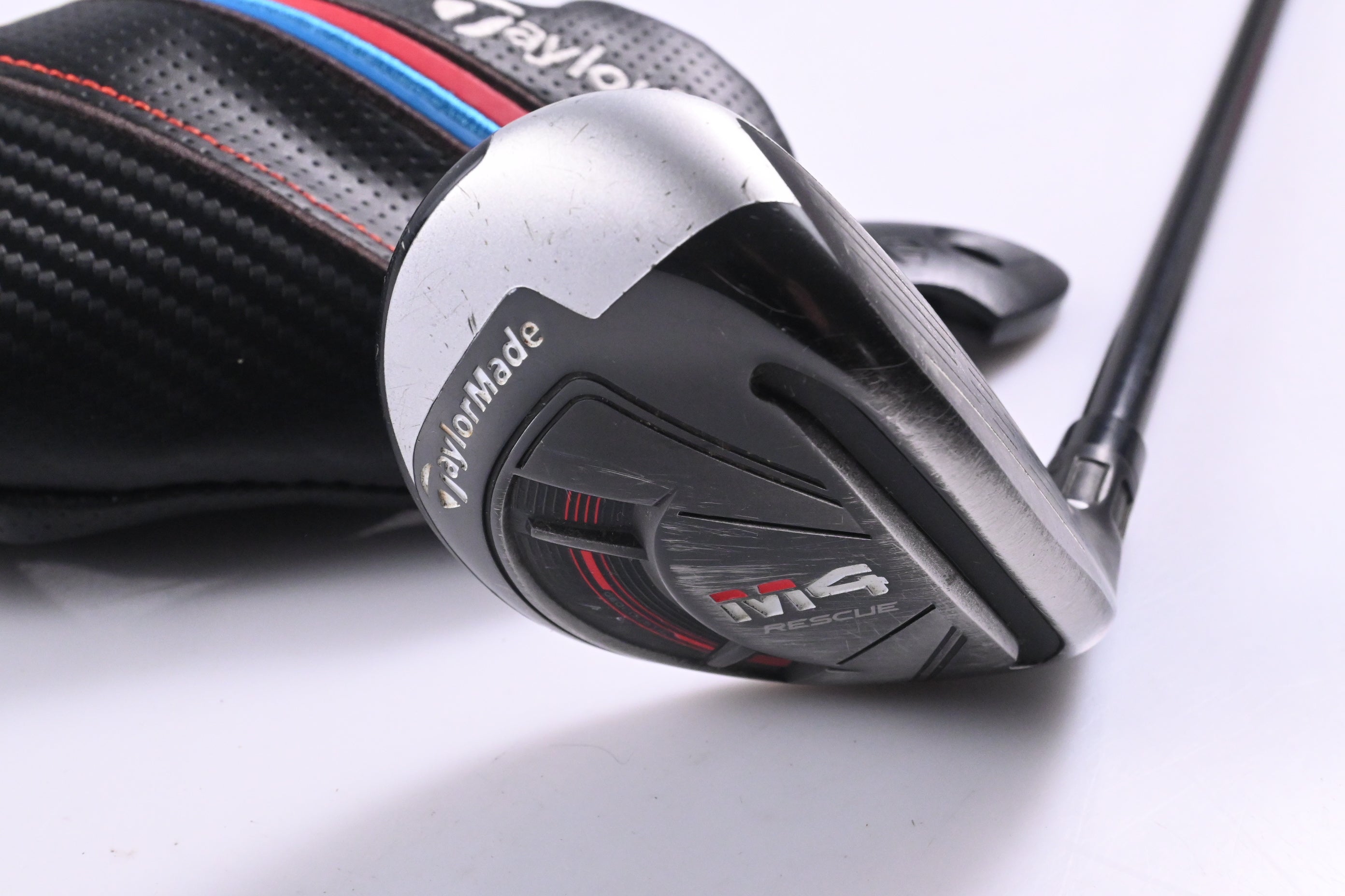 Taylormade M4 4 Hybrid / 22 Degree / Regular Flex Fujikura Atmos Red 6 Shaft