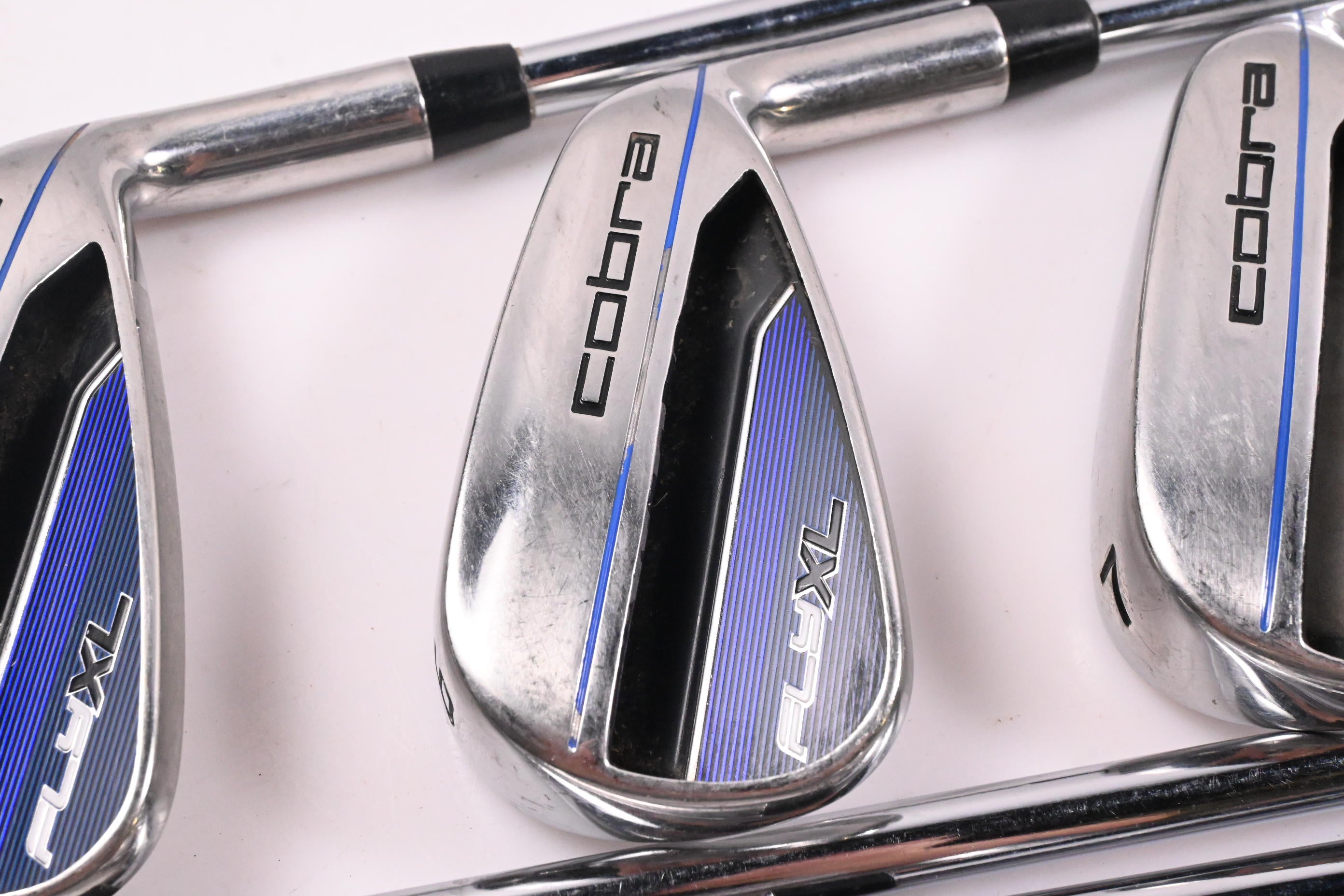 Cobra Fly XL Irons / 5-PW+SW / Regular Flex Cobra Shafts