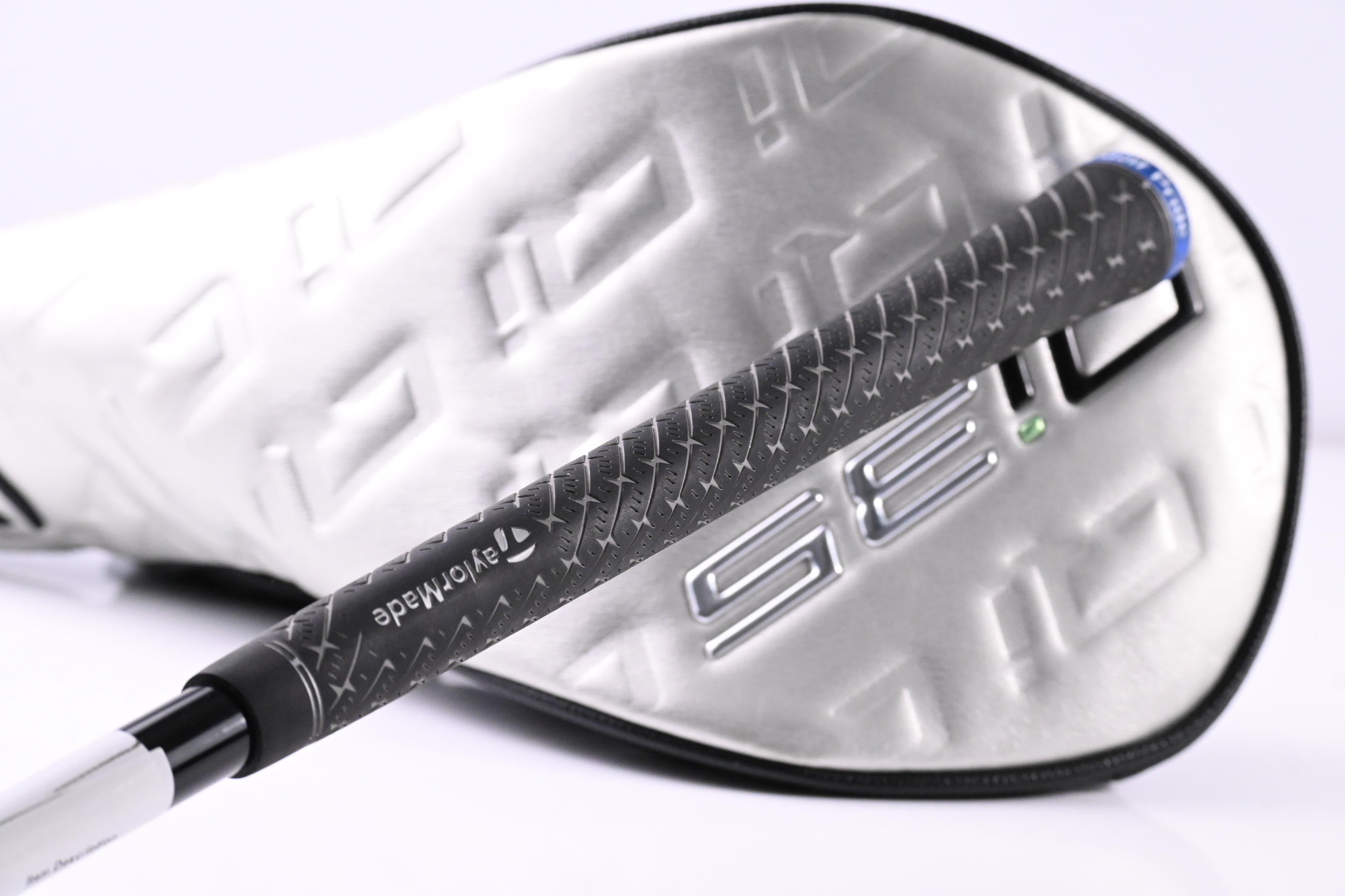 Taylormade Qi35 Driver / 10.5 Degree / Stiff Flex Speeder NX TCS 50 Shaft