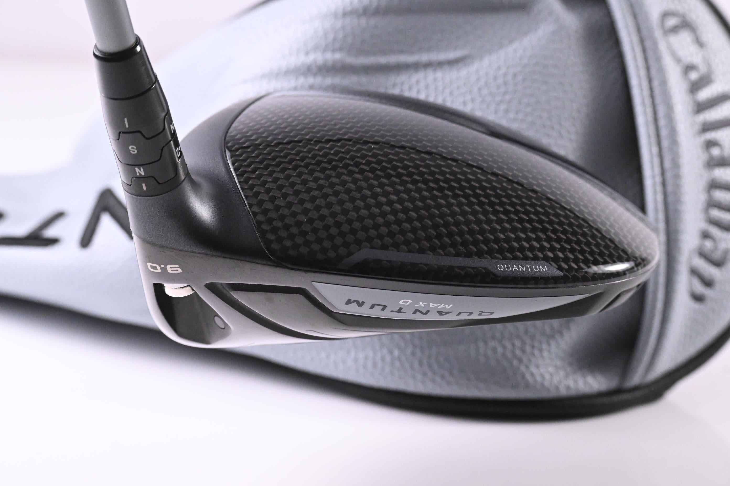 Callaway Quantum Max D Driver / 9 Degree / Stiff Flex Denali Frost Silver 50