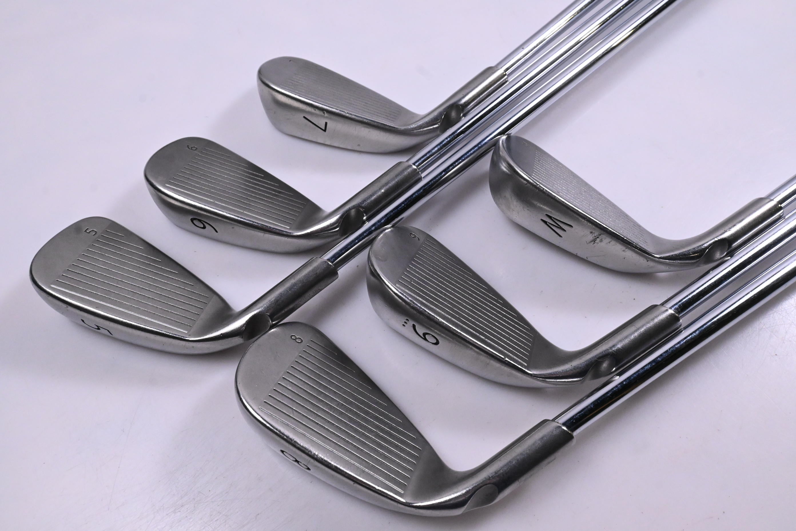 Ping G10 Irons / 5-PW / Black Dot / Regular Flex Ping AWT Shafts