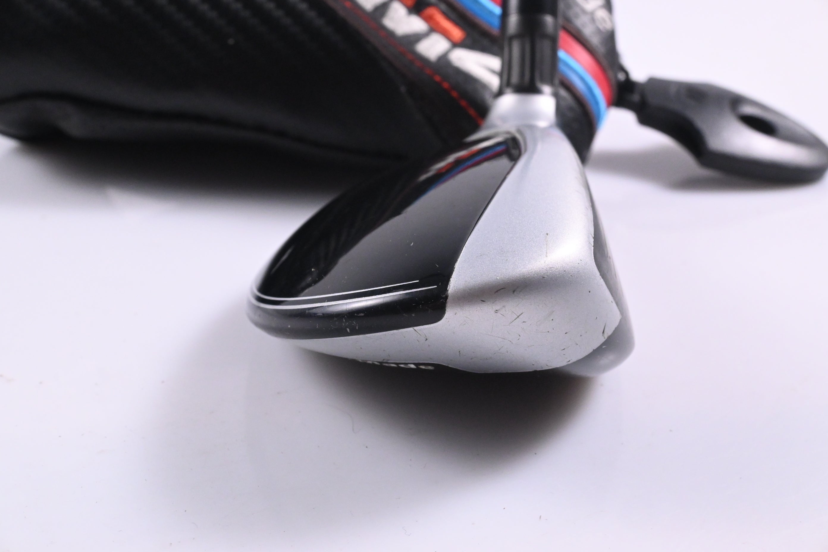 Taylormade M4 4 Hybrid / 22 Degree / Regular Flex Fujikura Atmos Red 6 Shaft