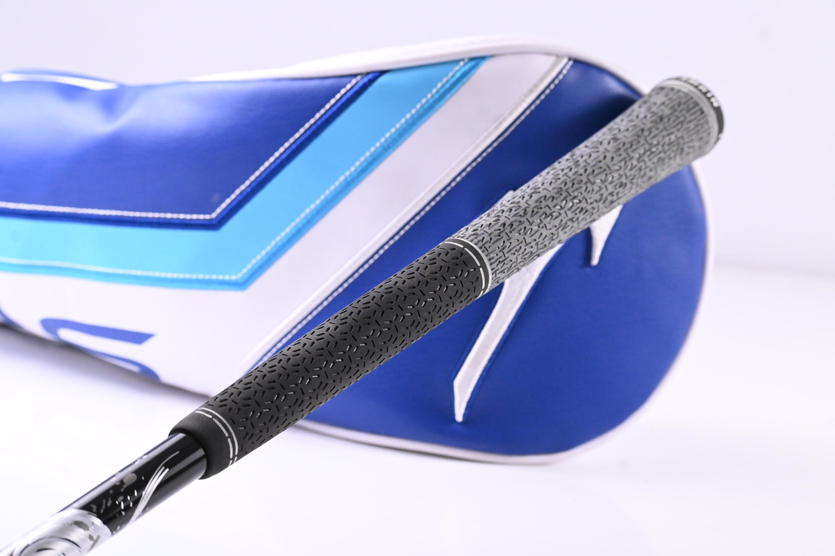Mizuno ST-Max 230 Driver / 9.5 Degree / Stiff Flex Kai'li White 60 Shaft