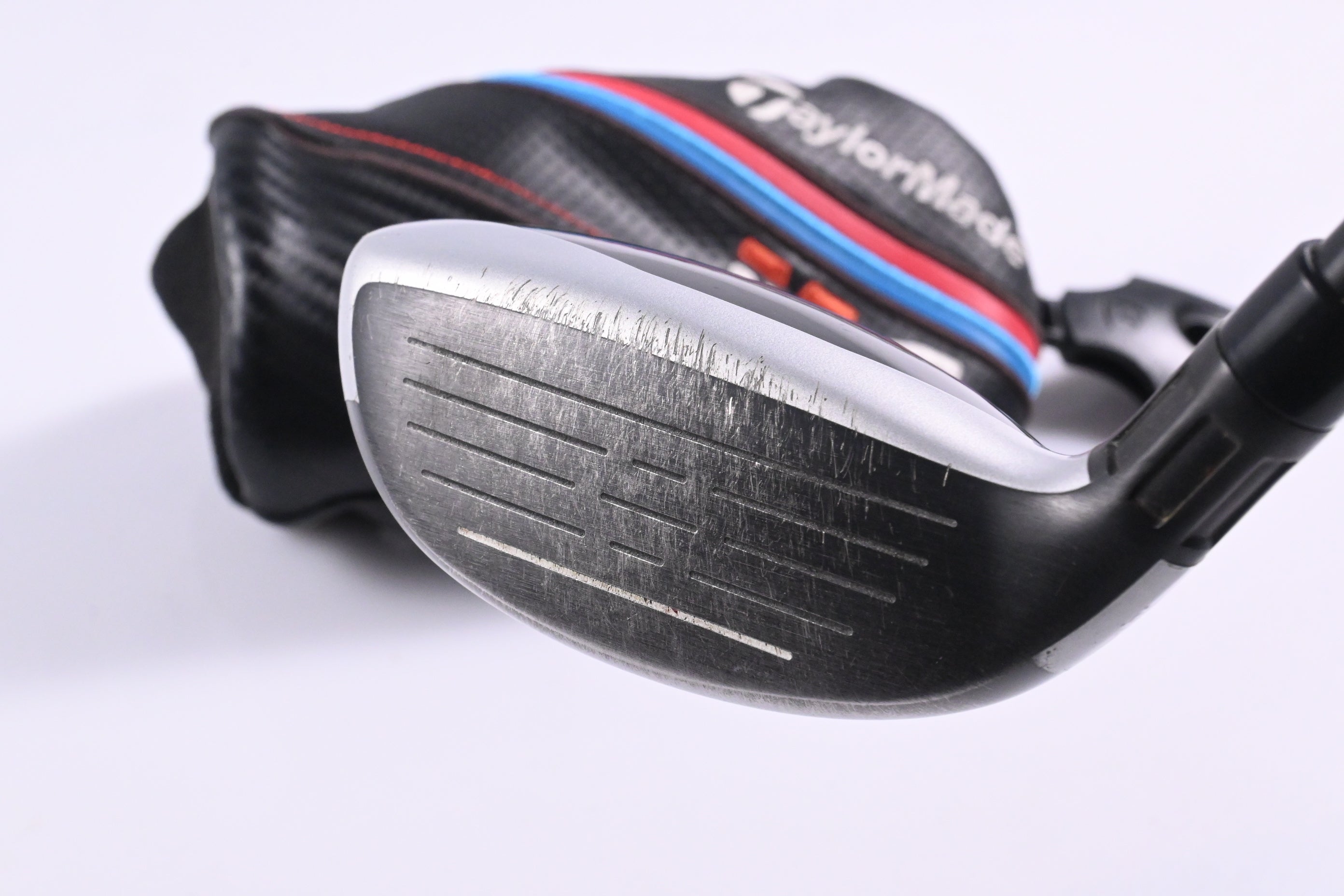 Taylormade M4 4 Hybrid / 22 Degree / Regular Flex Fujikura Atmos Red 6 Shaft