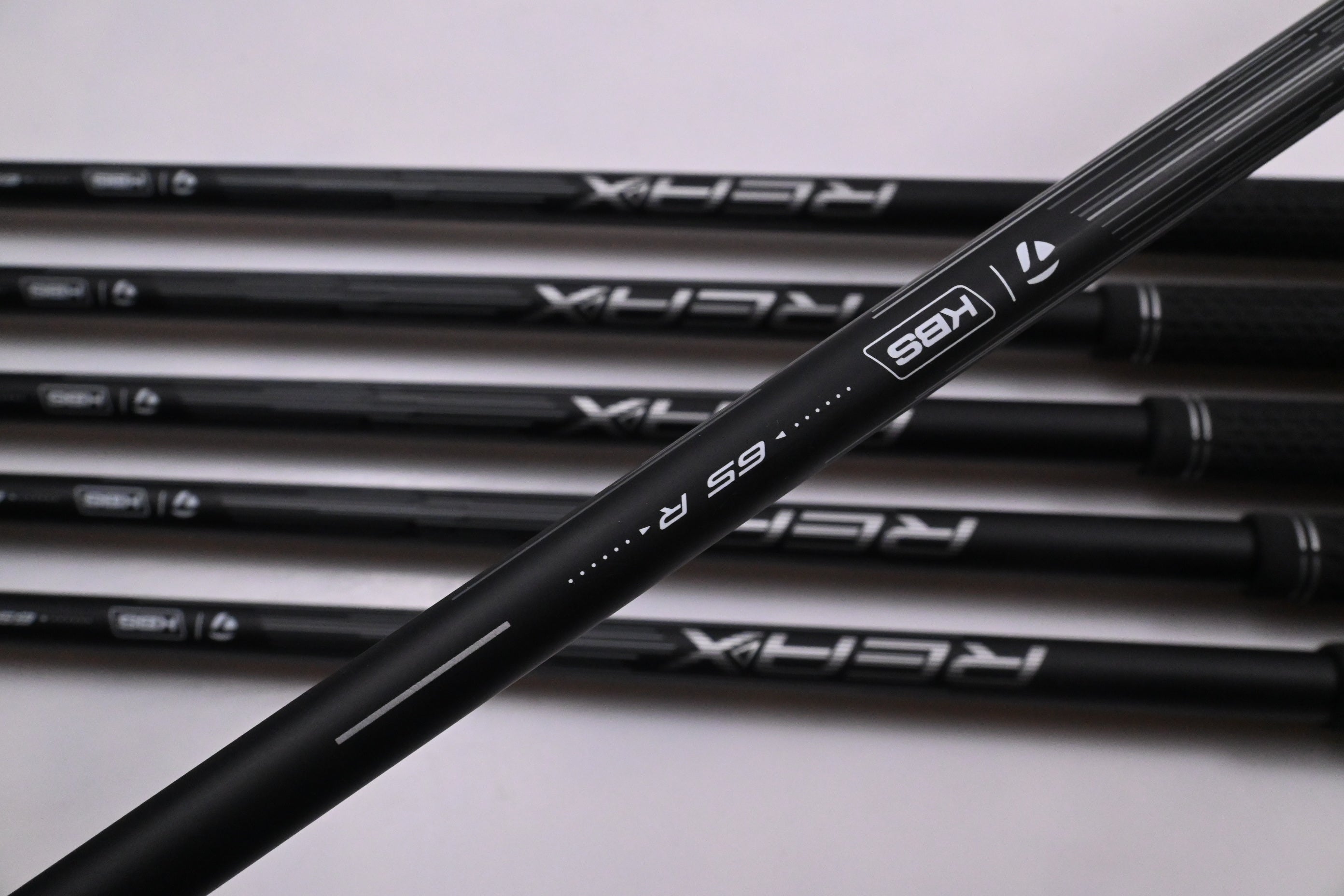 Taylormade Qi Max HL Irons / 6-PW+GW / Regular Flex KBS Reax 65 Shafts