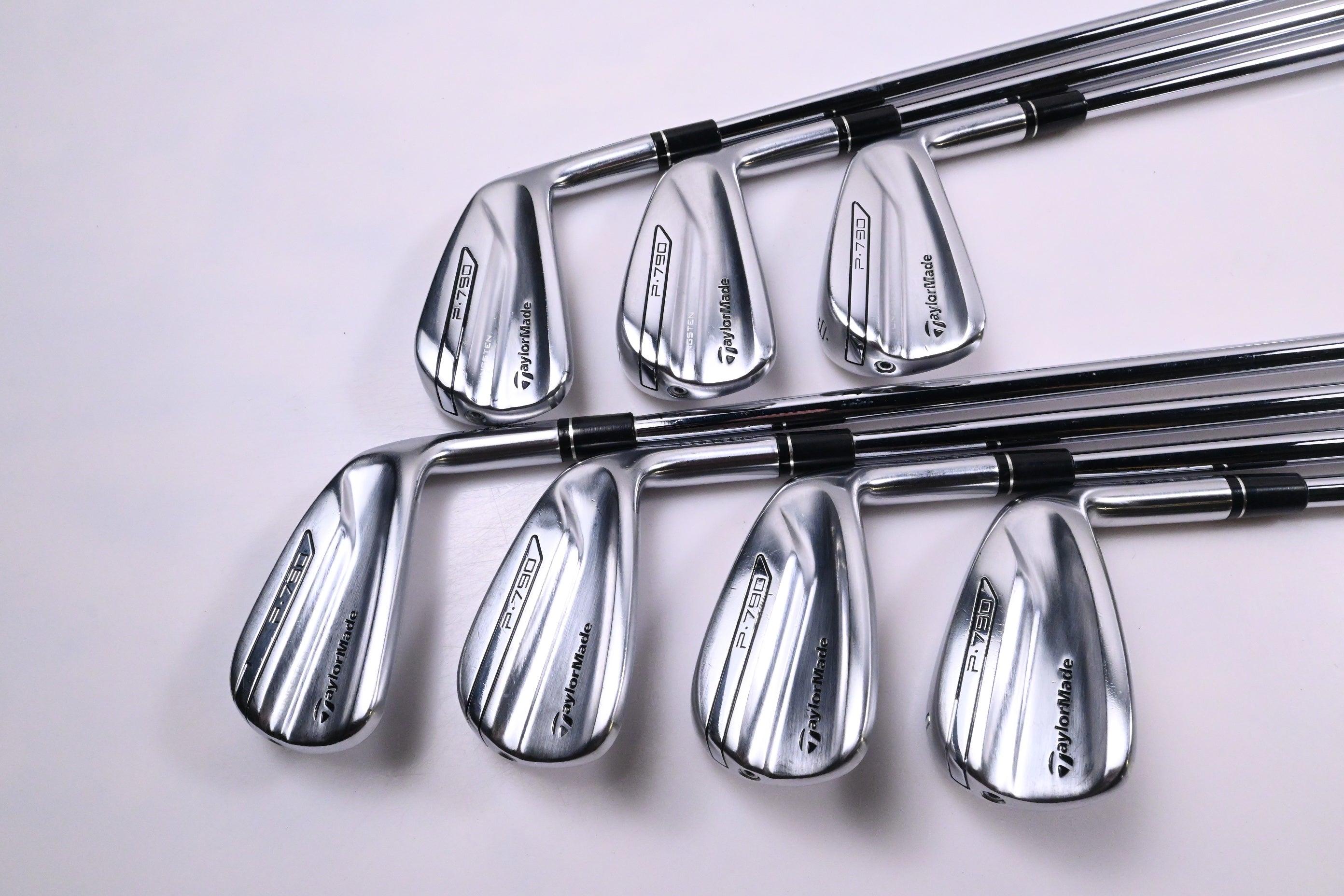 Taylormade P790 2017 Irons / 4-PW / Regular Flex Dynamic Gold 105 R300 Shaft