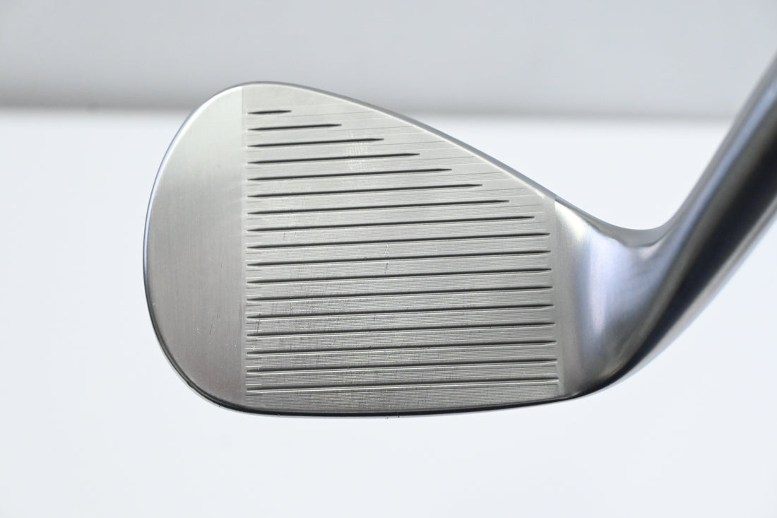 Titleist Vokey SM10 Gap Wedge / 52 Degree / Stiff Flex Accra i Series 115 Shaft