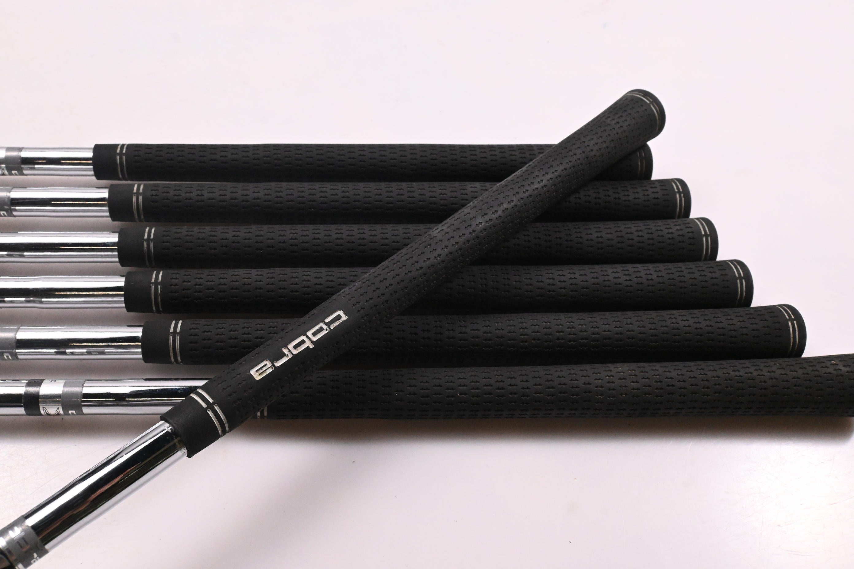 Cobra Fly XL Irons / 5-PW+SW / Regular Flex Cobra Shafts