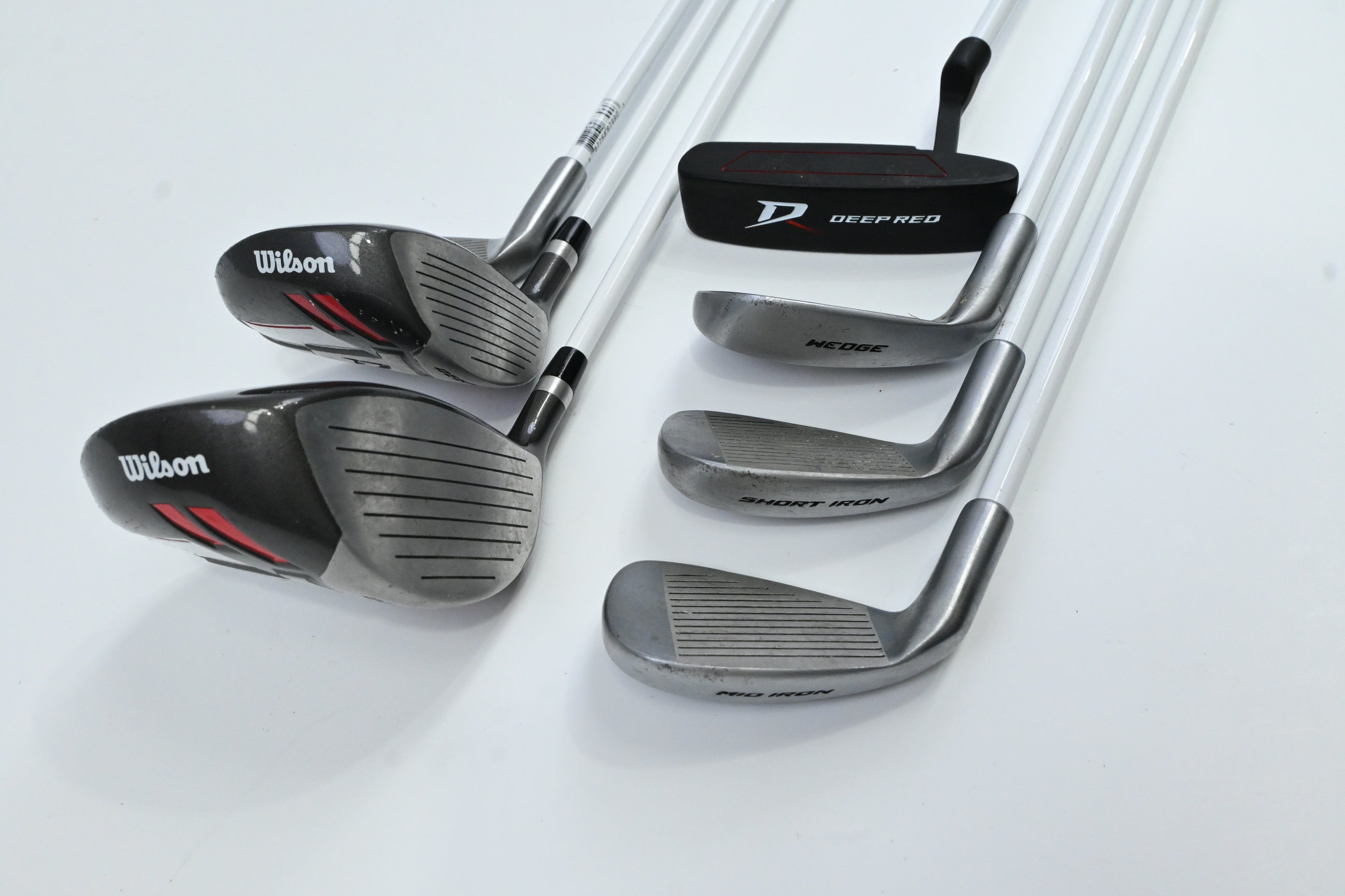 Junior Wilson Deep Red Package Set / Woods, Irons, Putter, Bag