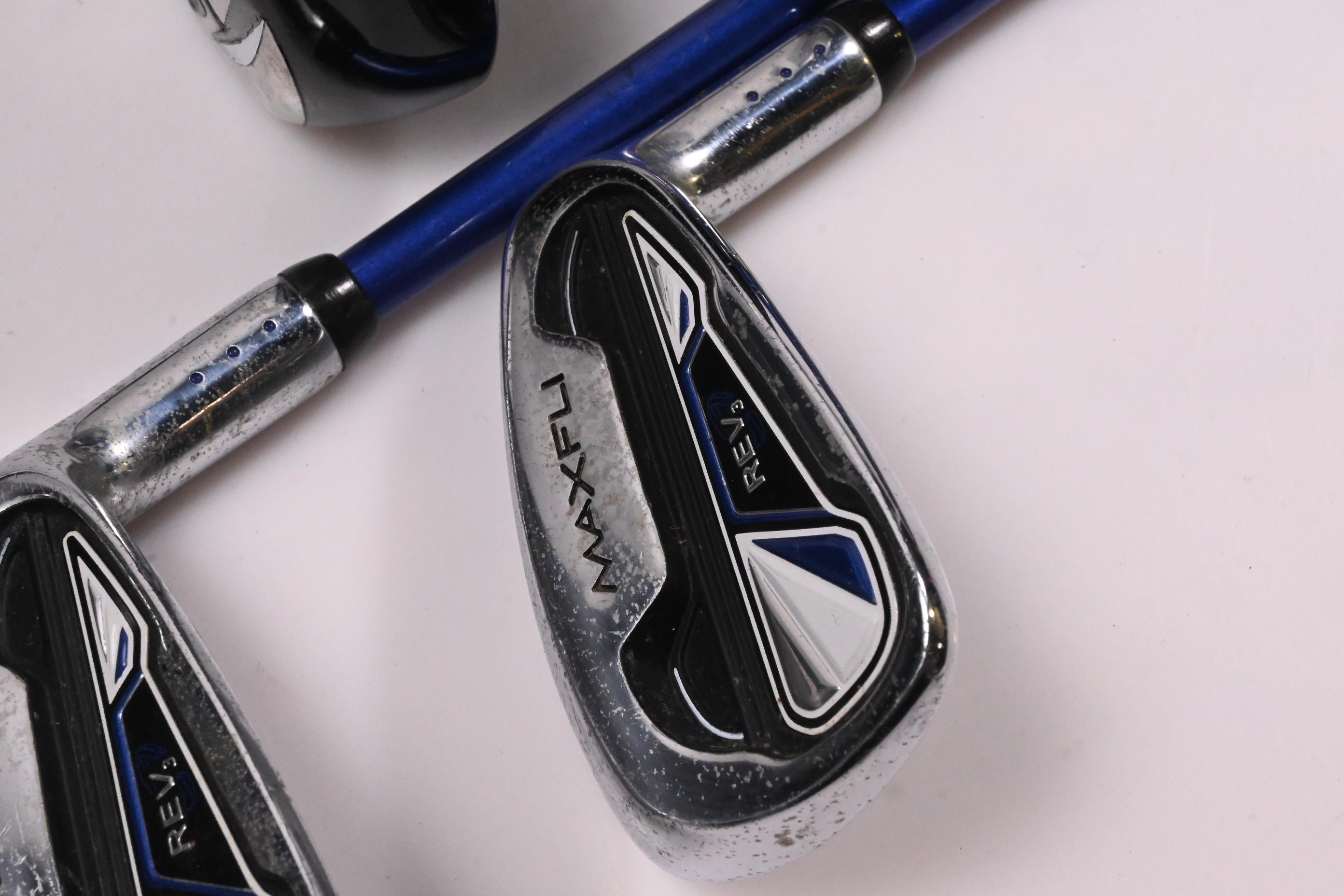 Junior Maxfli Rev3 Package Set / Woods, Irons, Bag