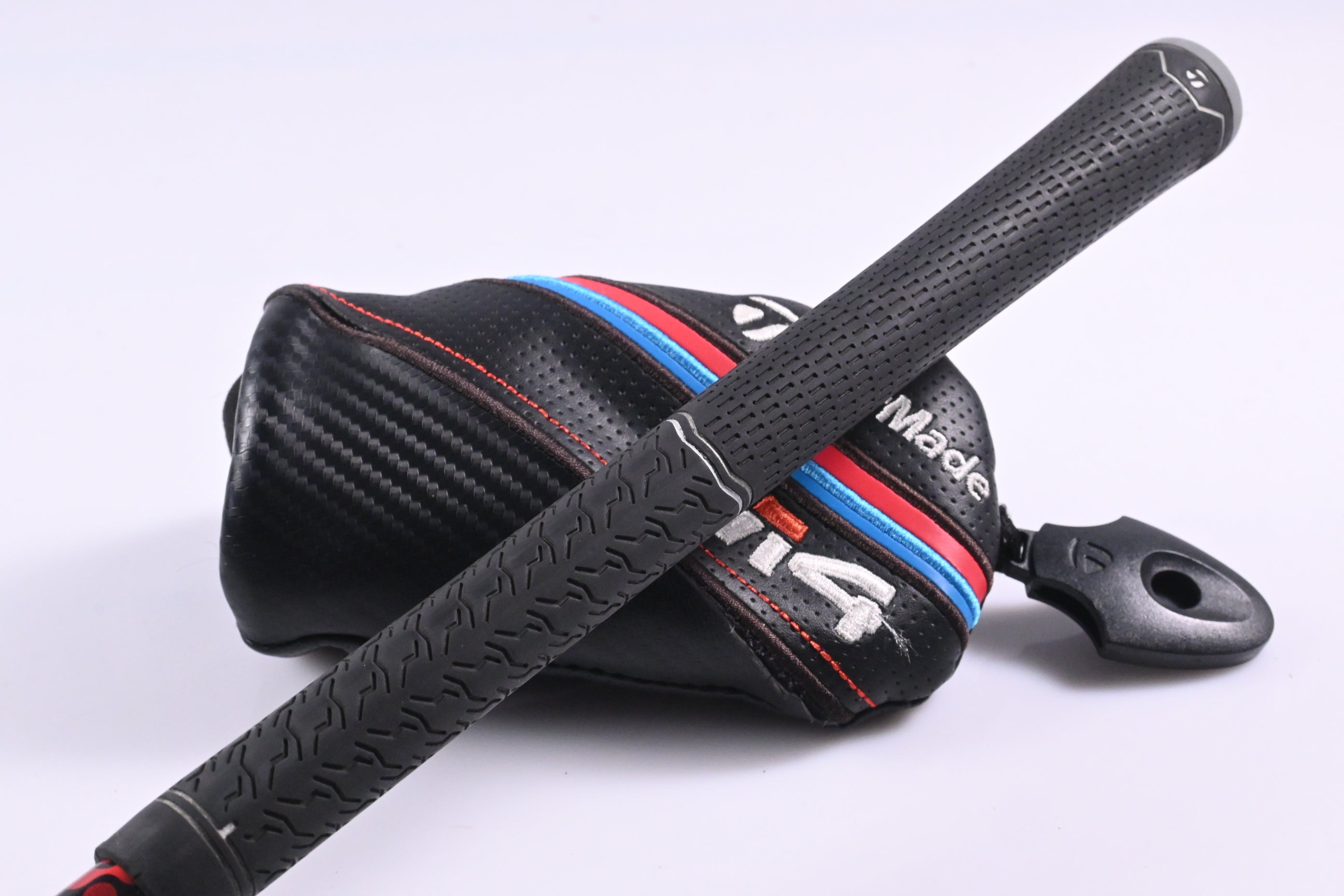 Taylormade M4 4 Hybrid / 22 Degree / Regular Flex Fujikura Atmos Red 6 Shaft