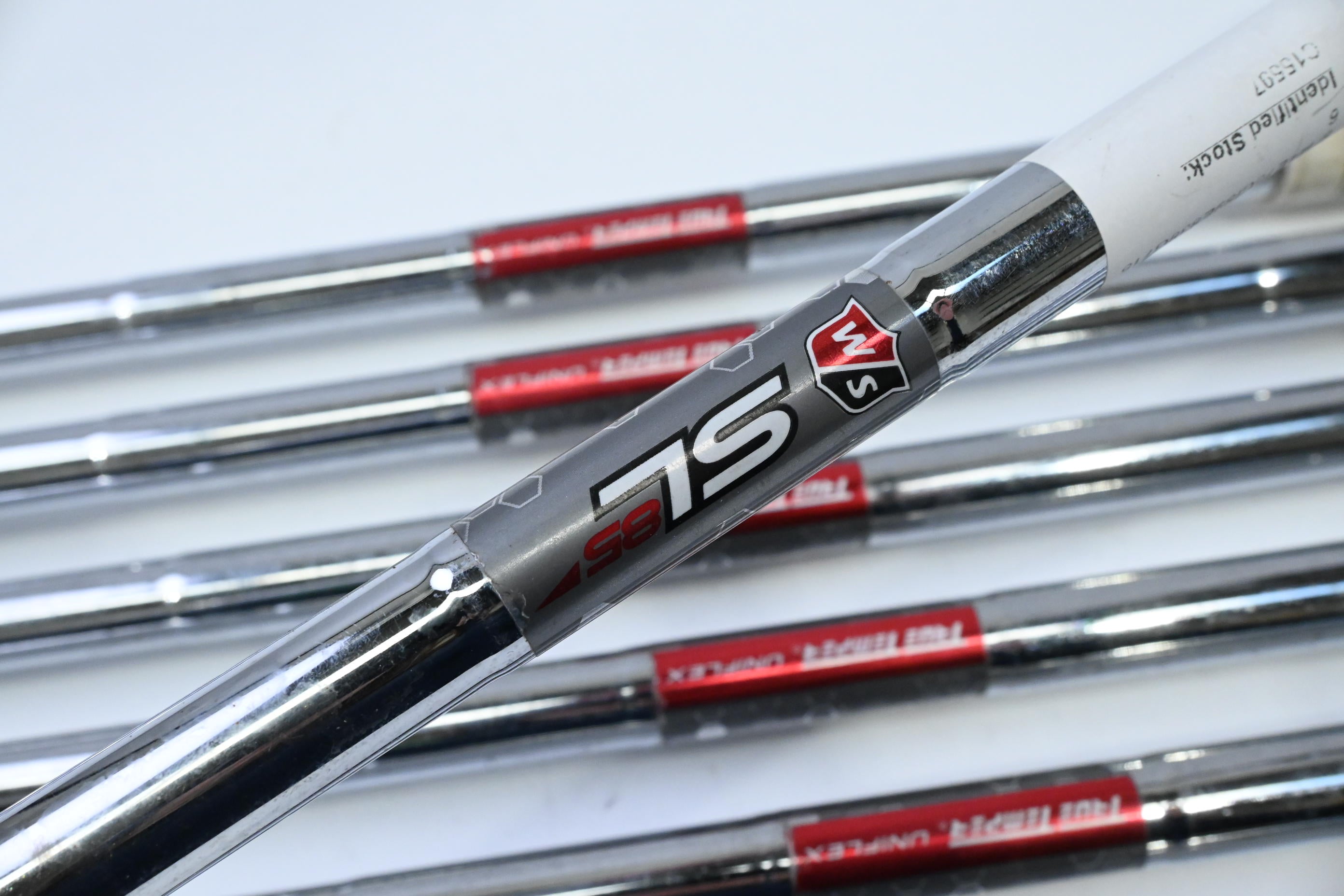 Wilson D200 Irons / 5-PW+SW / Uniflex True Temper SL 85 Shafts