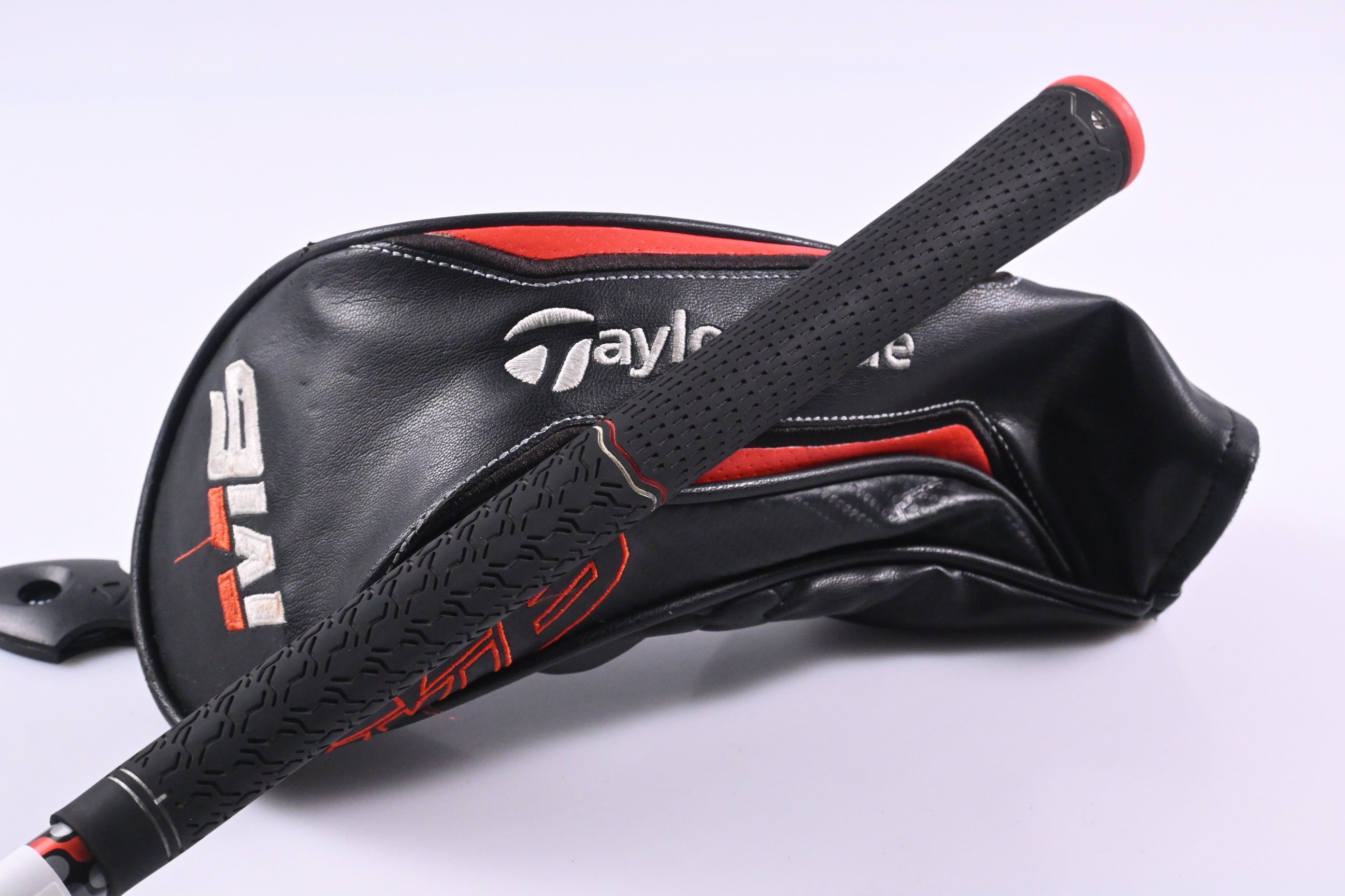 Taylormade M6 #3 Wood / 15 Degree / Regular Flex Fujikura Atmos Orange 5 Shaft