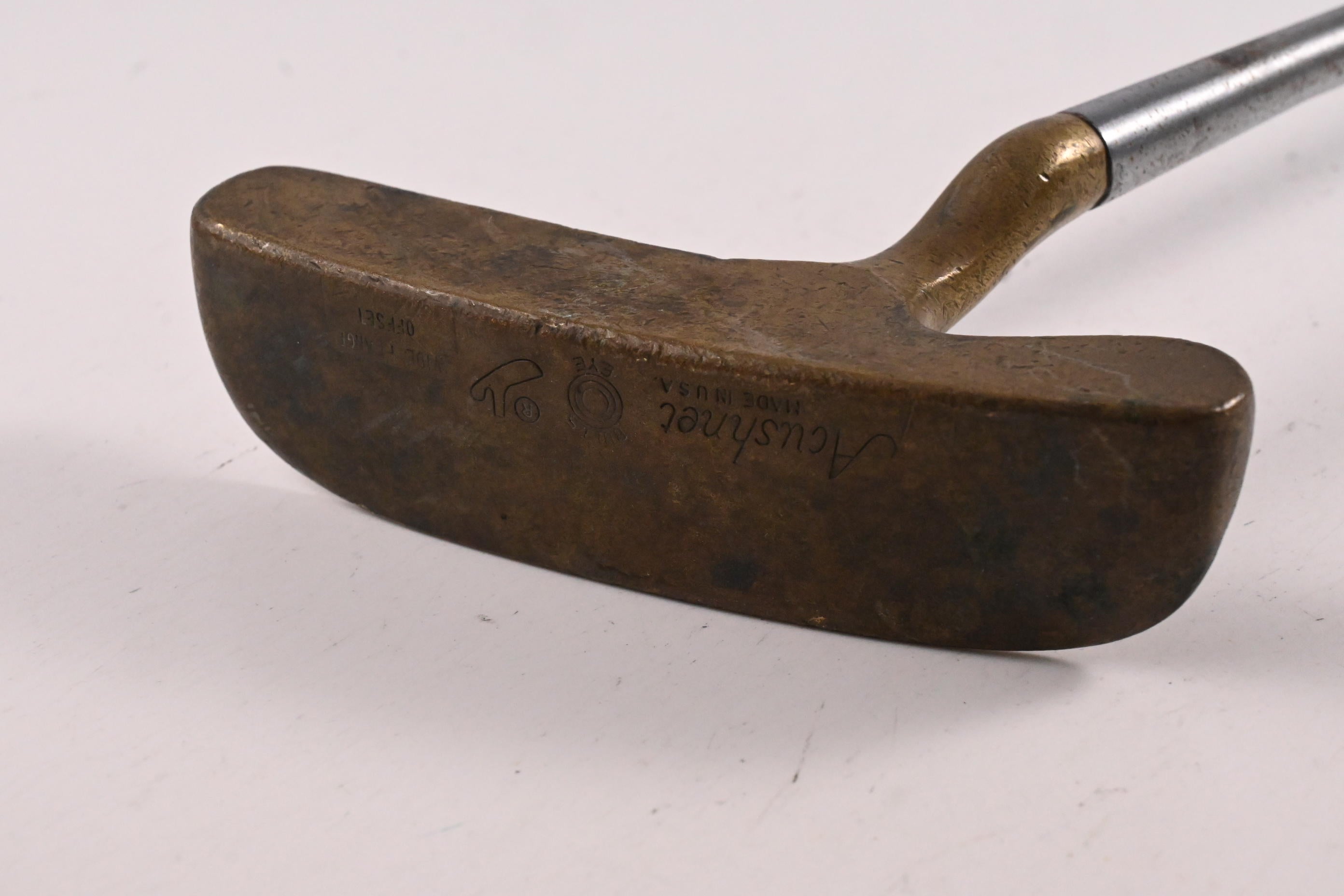 Acushnet Bullseye Wide Flange Offset Putter / 36 Inch