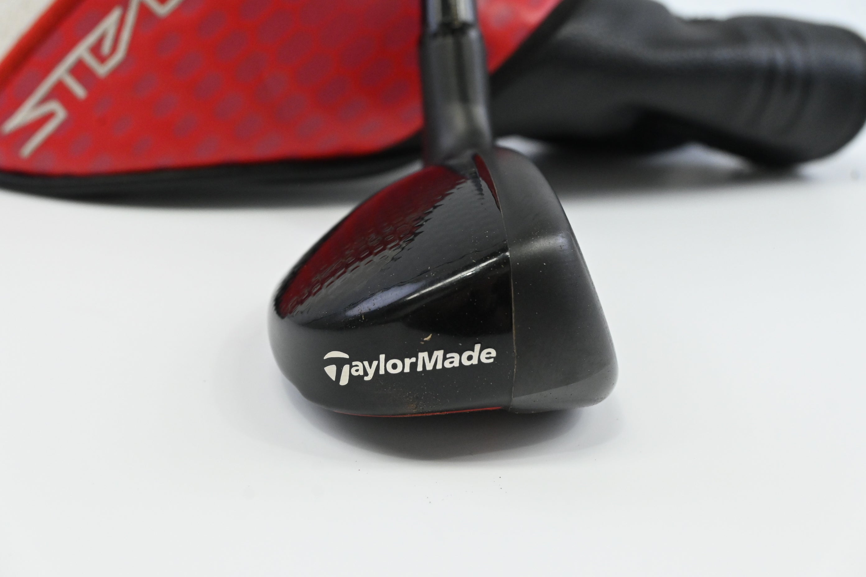Taylormade Stealth 2 Plus #3 Hybrid / 19.5 Degree / Stiff Flex Kai'li Red 85 Shaft