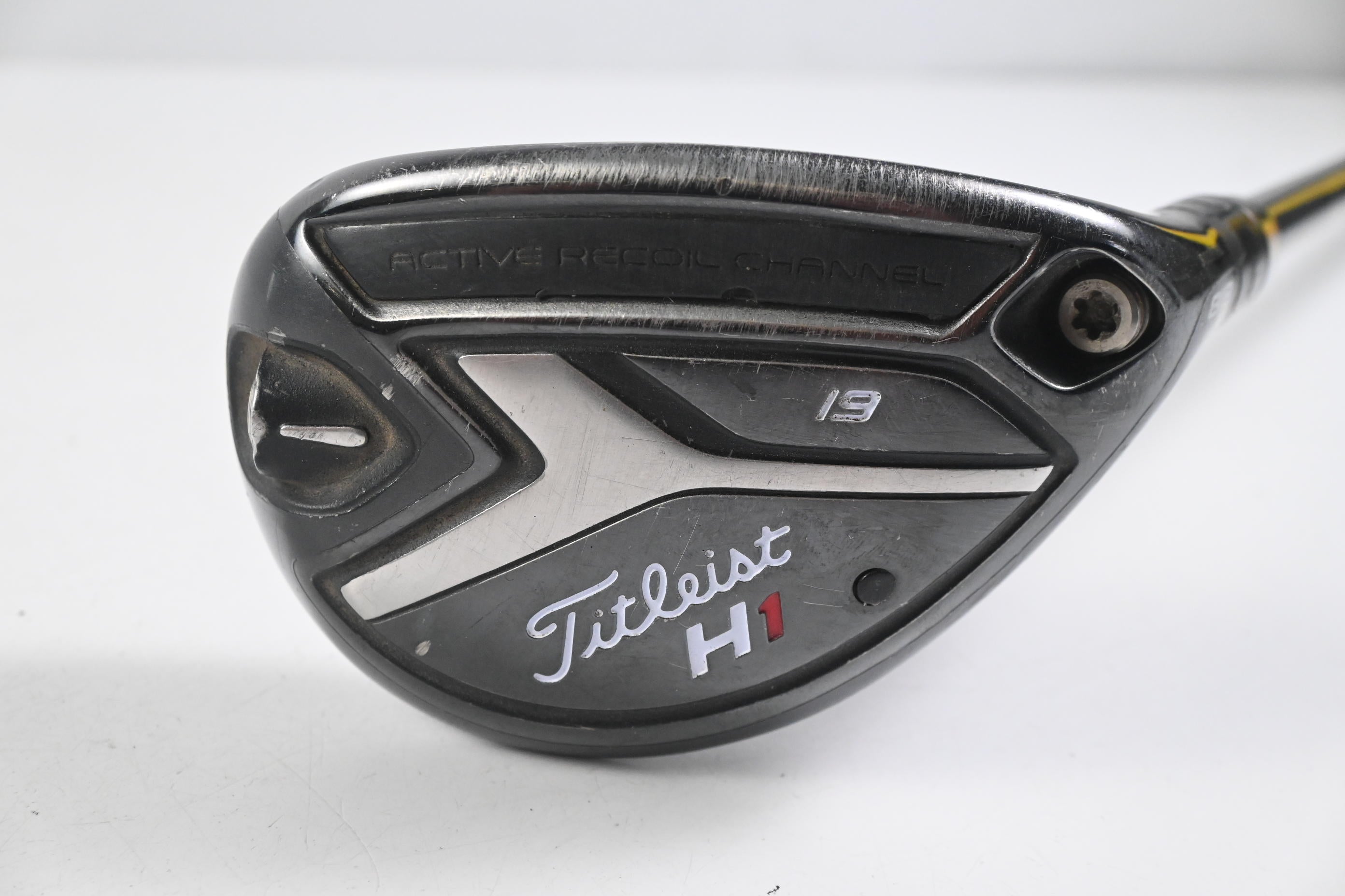 Titleist 818 H1 #3 Hybrid / 19 Degree / Stiff Flex Aldila Rogue M.AX 85 Shaft