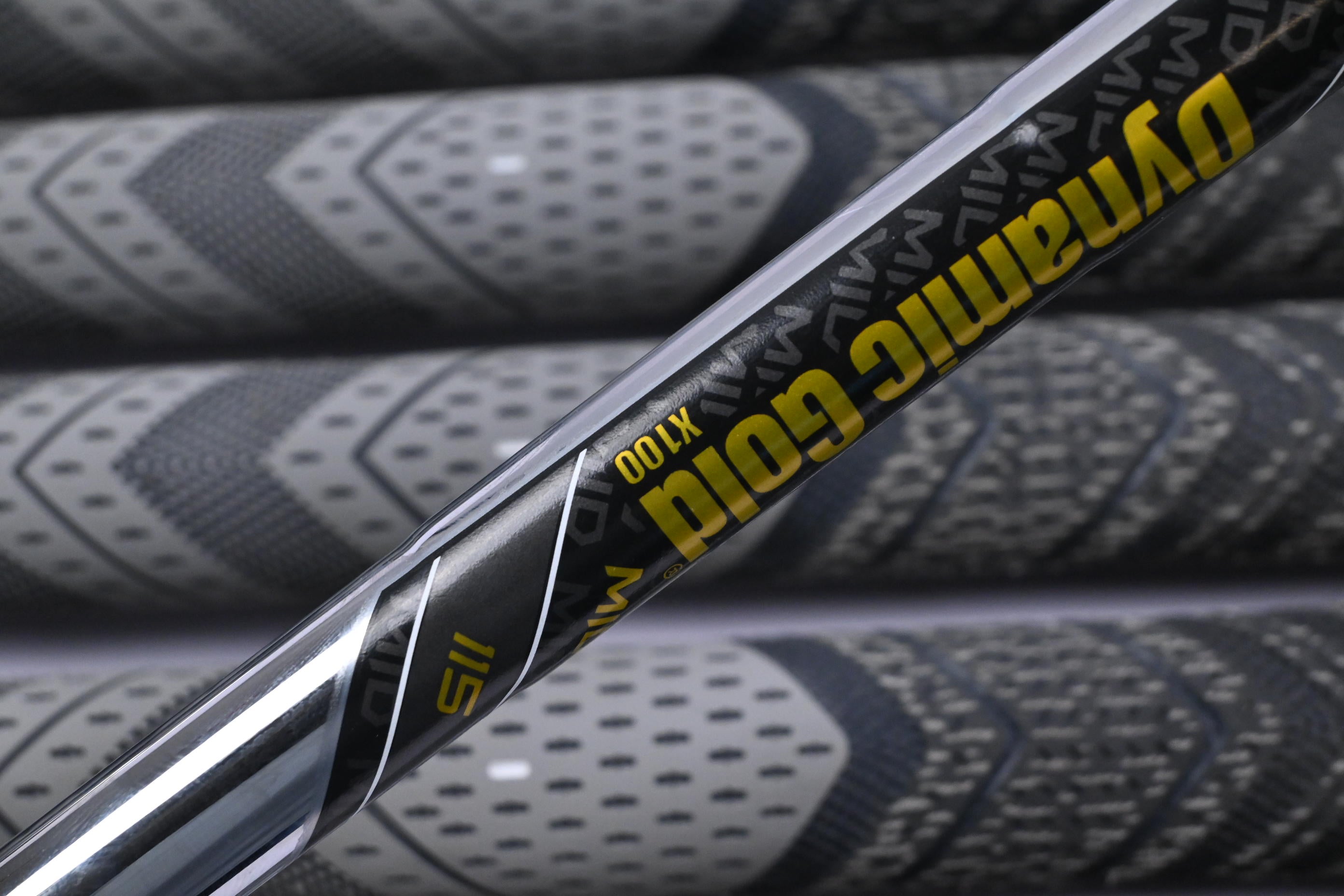 Callaway Apex Ai150 Irons / 4-PW / X-Flex Dynamic Gold Mid 115 X100 Shafts
