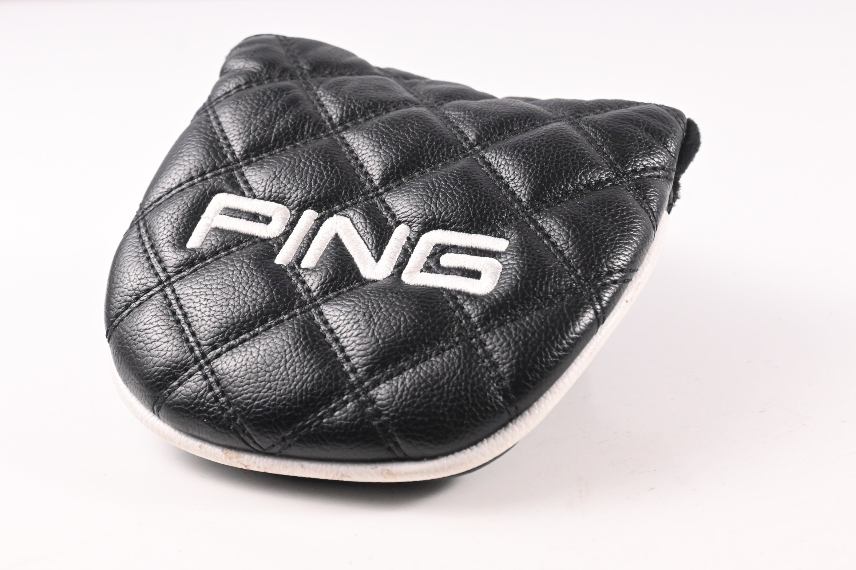Ping 2023 Mundy Putter / Black Dot / 34 Inch