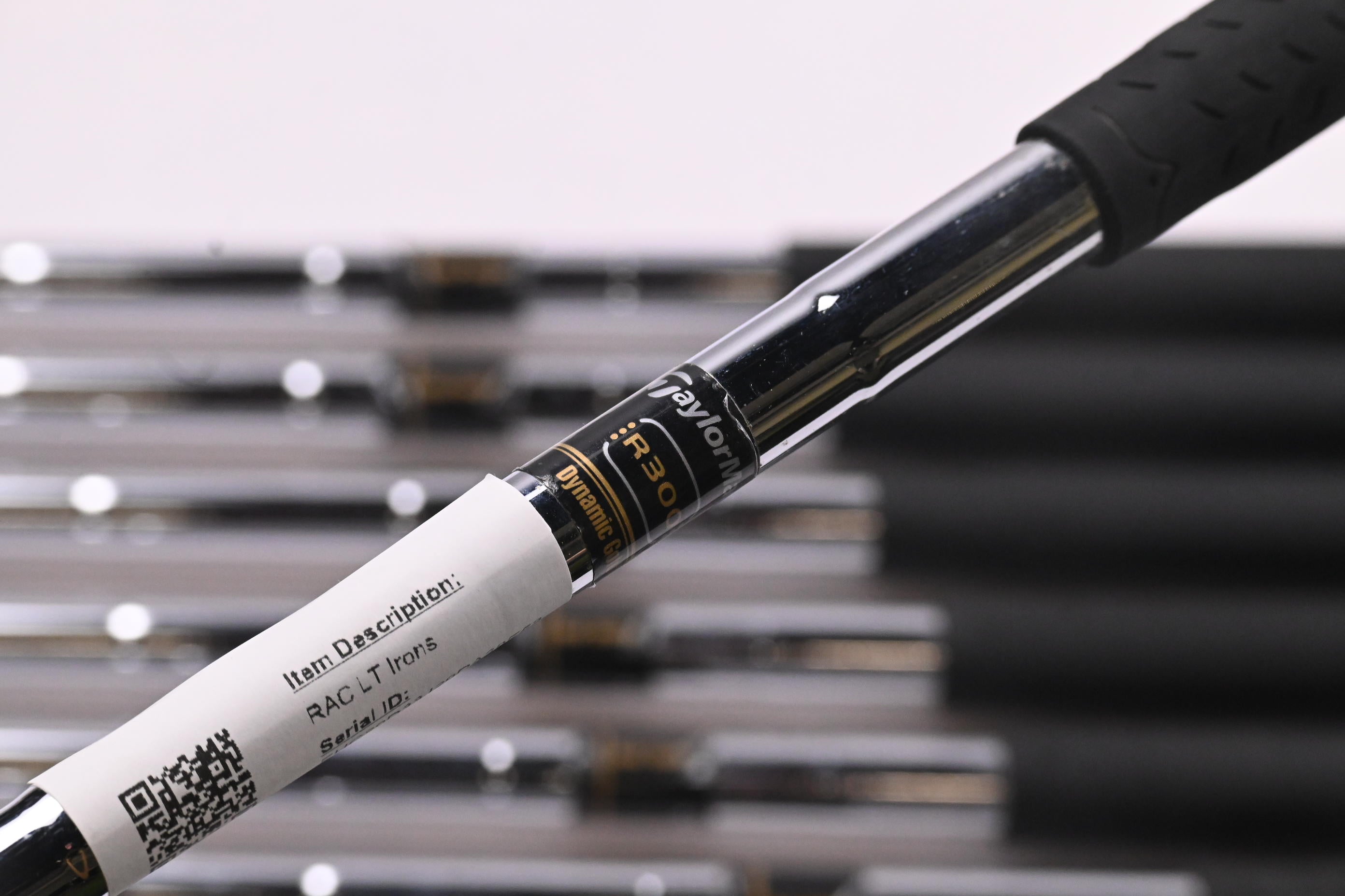 Taylormade RAC LT Irons / 3-PW+SW / Regular Flex Dynamic Gold R300 Shafts